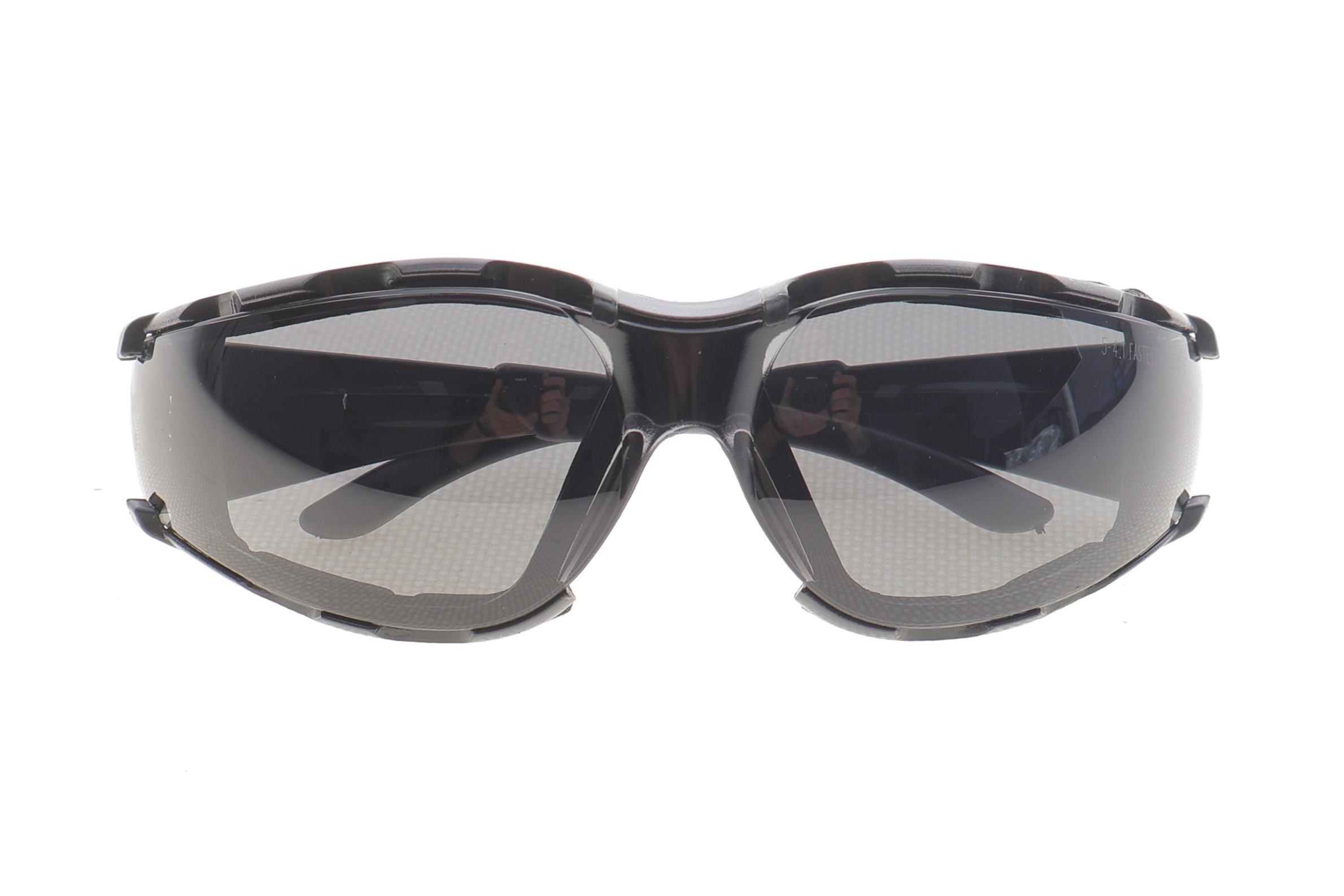 Очки защитные (тонированные) УФ защита