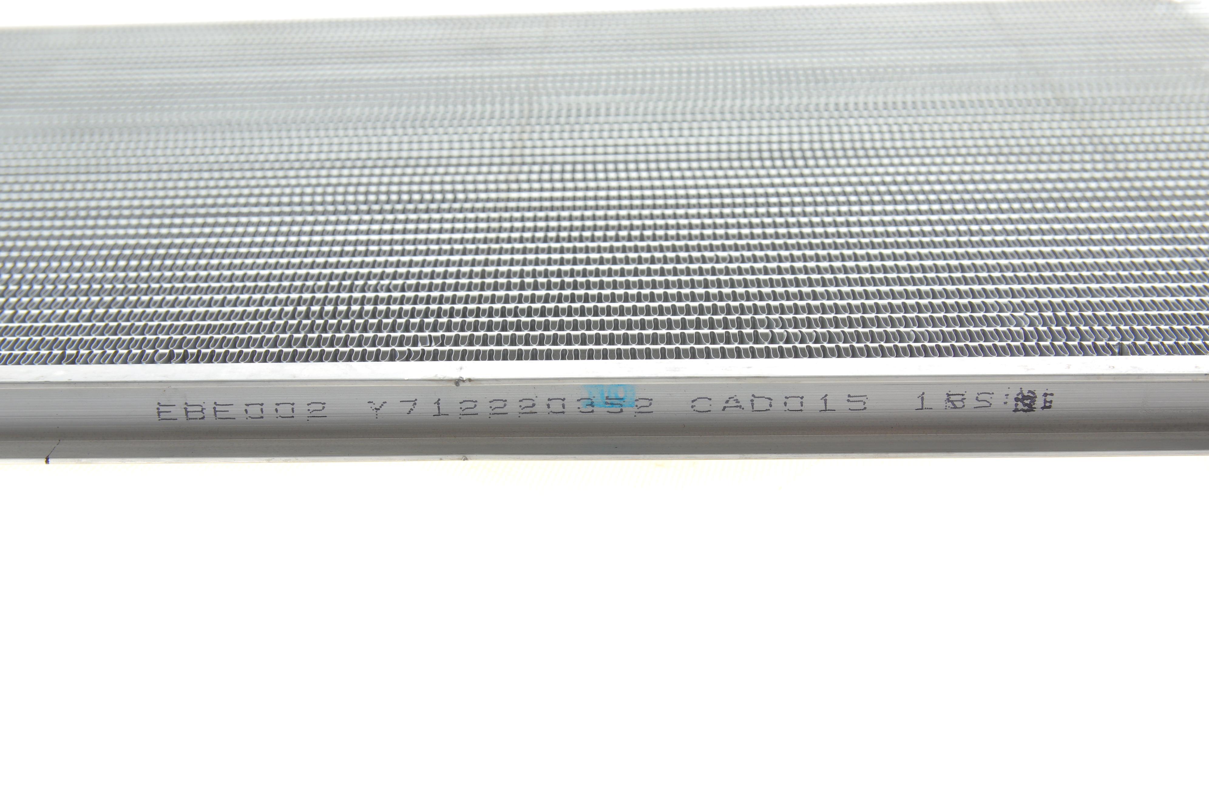 Радіатор кондиціонера VW Passat 1.6-2.8 94-