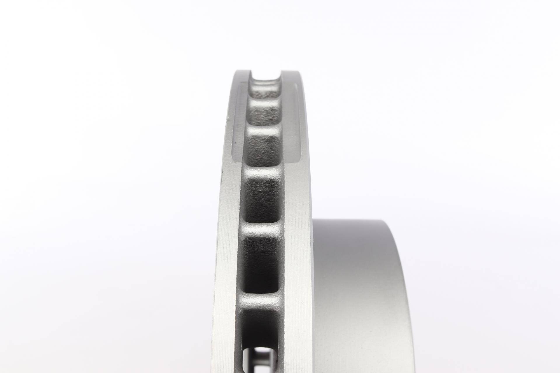 Диск гальмівний (передній) BMW 5 (E60/E61)/6 (E63) 03- (324x30) (з покриттям) (з отворами) (вент.)