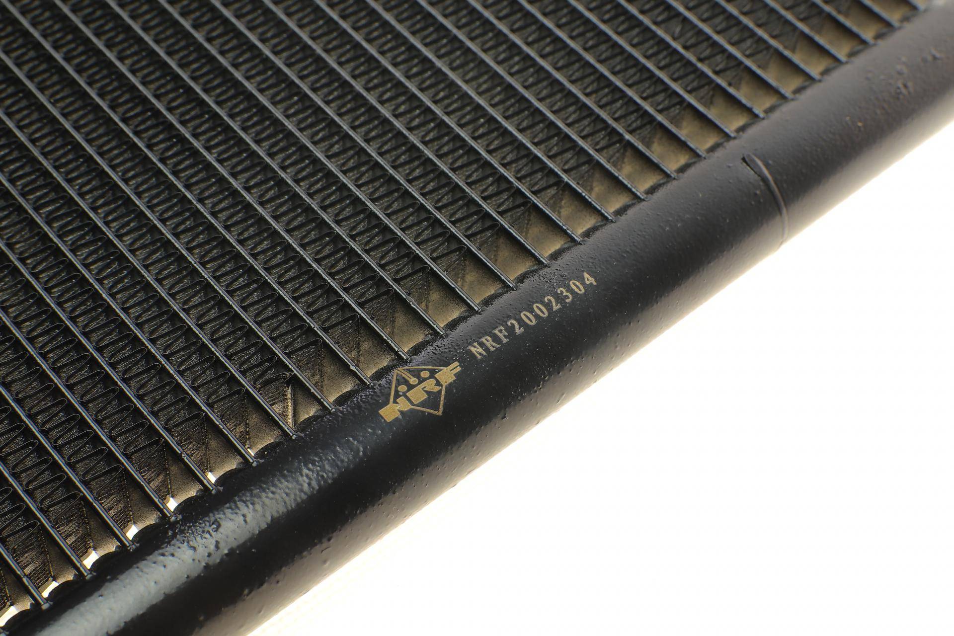 Радіатор кондиціонера (з осушувачем) Ford Fiesta 1.2-1.6 08-