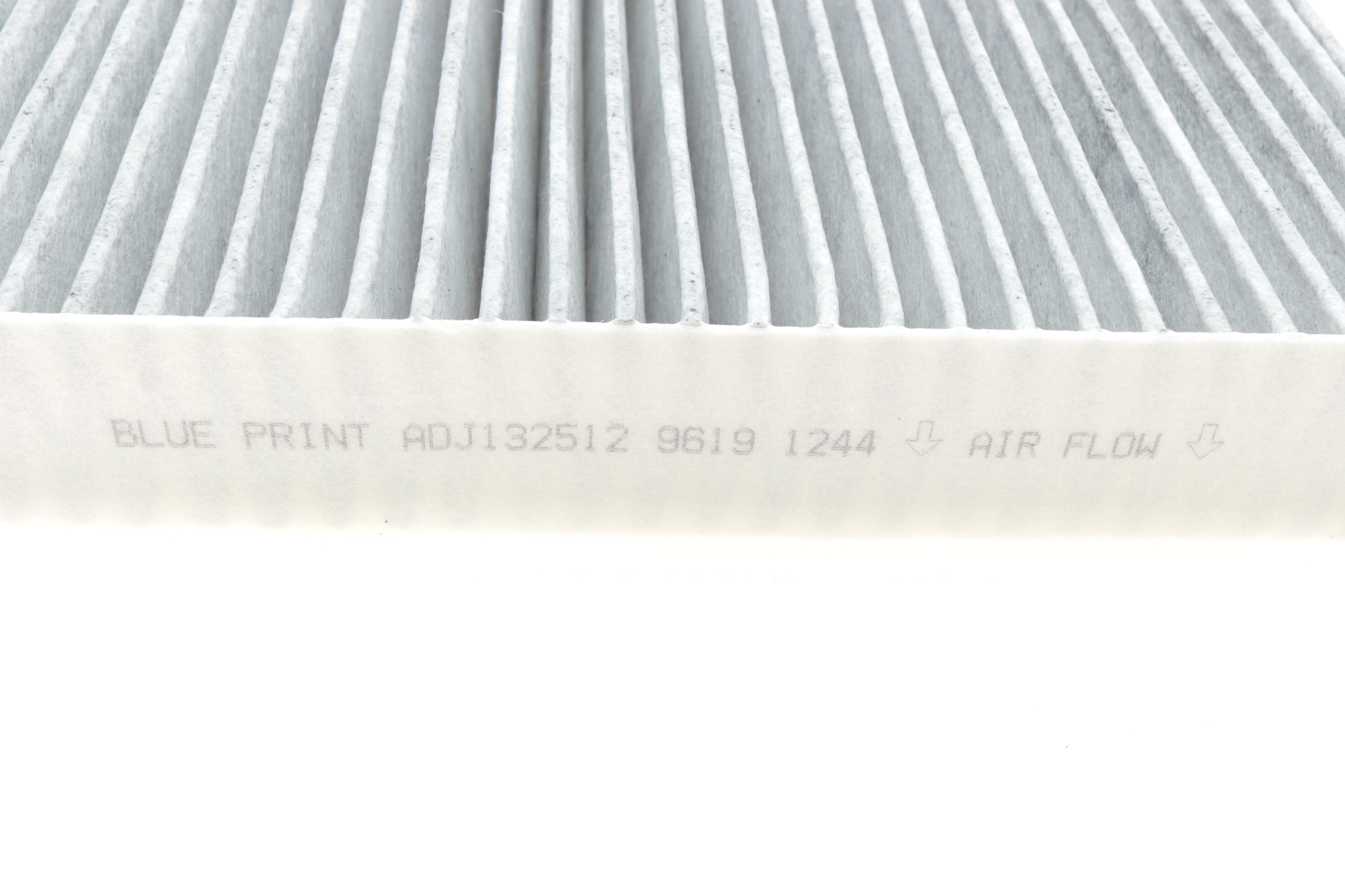 Фільтр салону Jaguar XJ 2.7D-4.2 03-09 (вугільний)