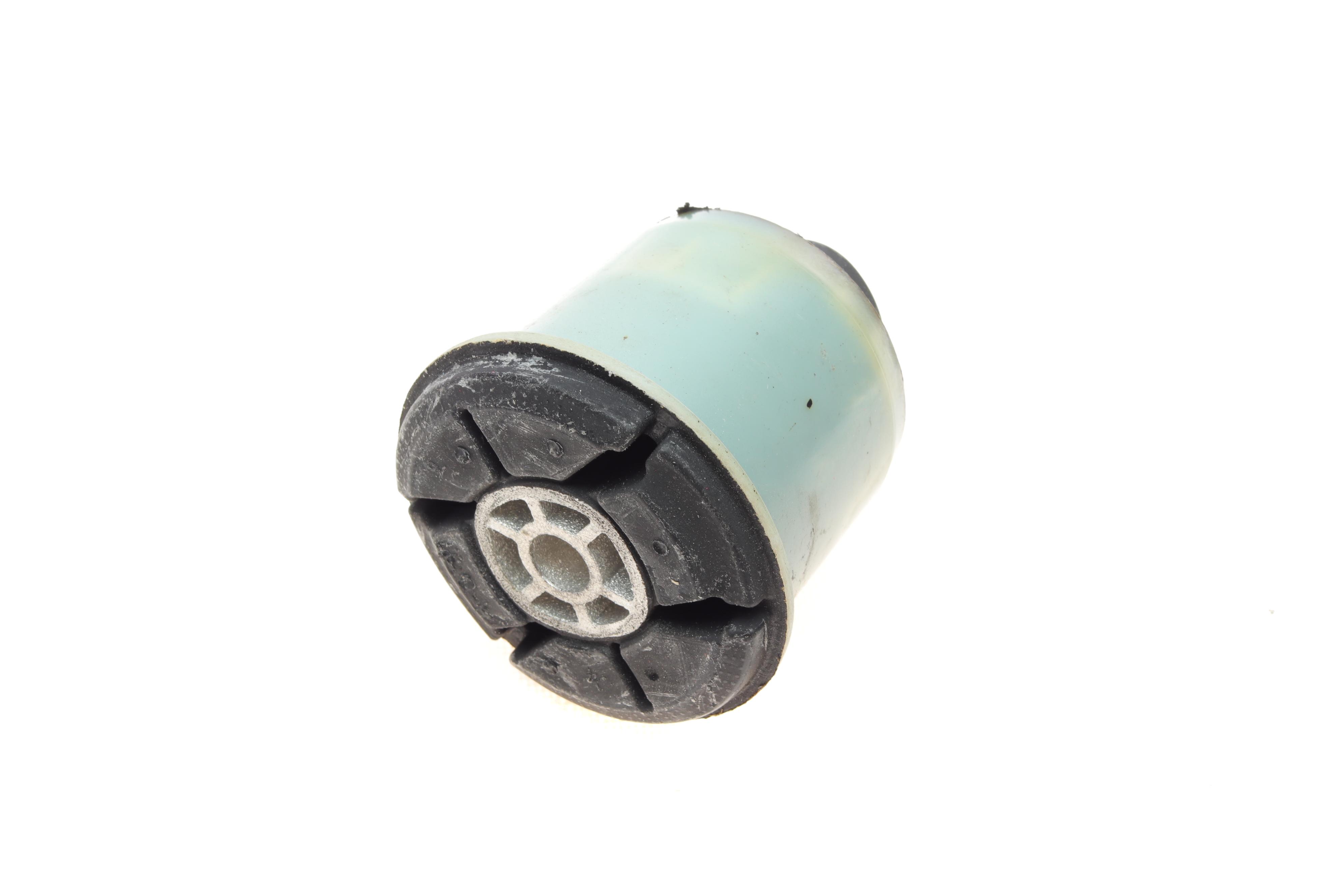 Сайлентблок балки (задньої) Renault Megane 08-