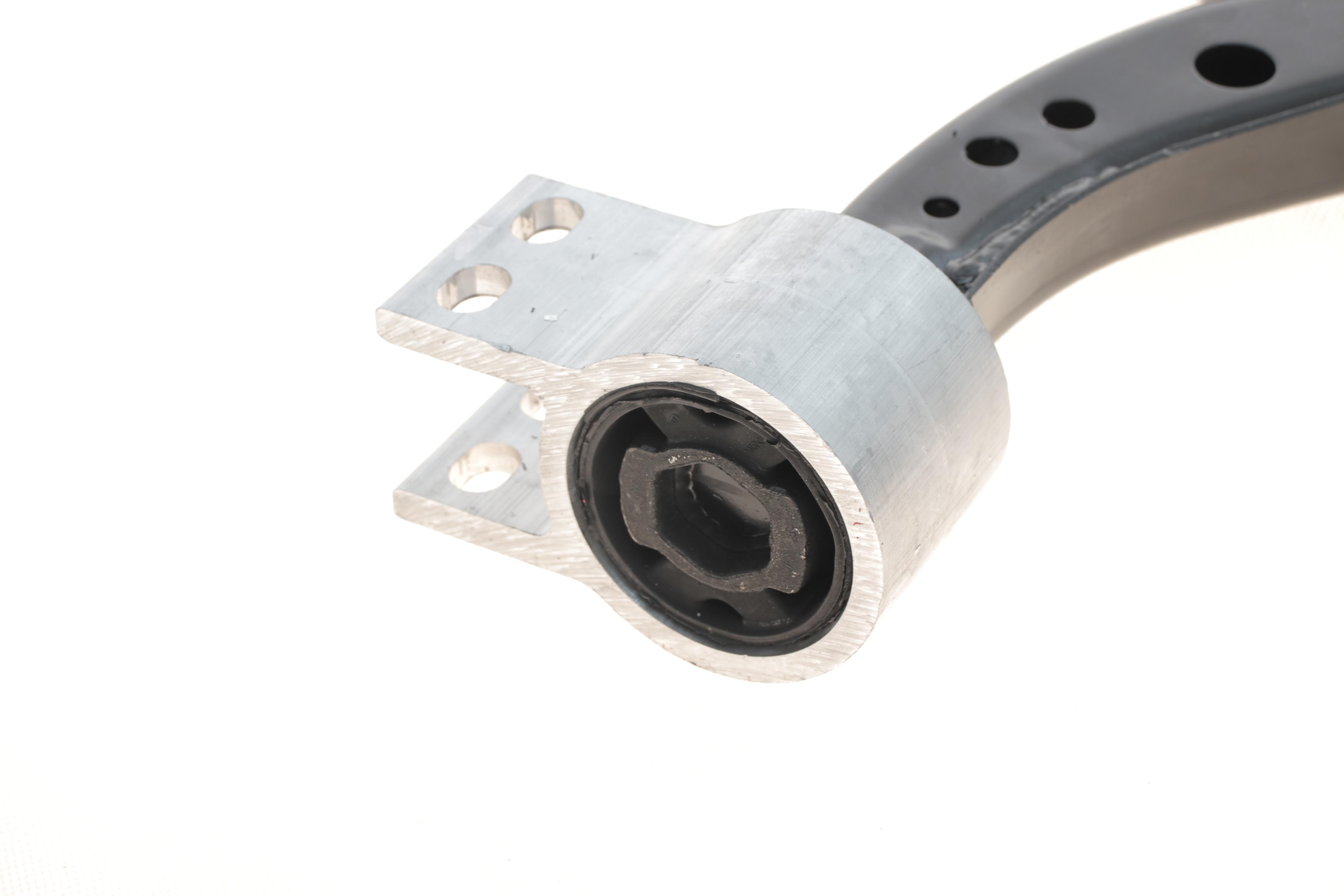 Важіль підвіски (передній/знизу) (R) Opel Astra K 15-