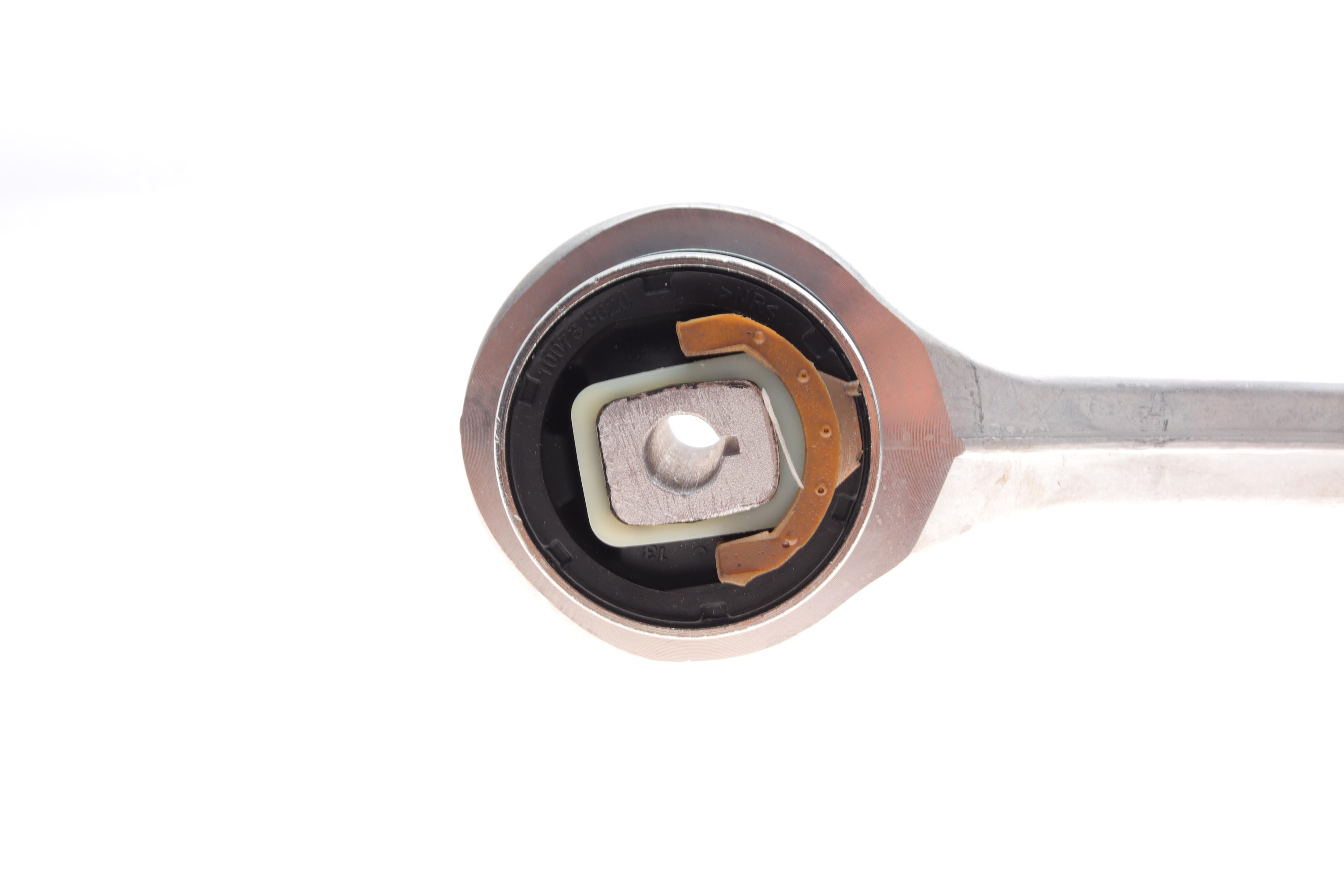 Важіль підвіски (передній/знизу/ззаду) (R) Audi A4/A6/VW Passat 96-05