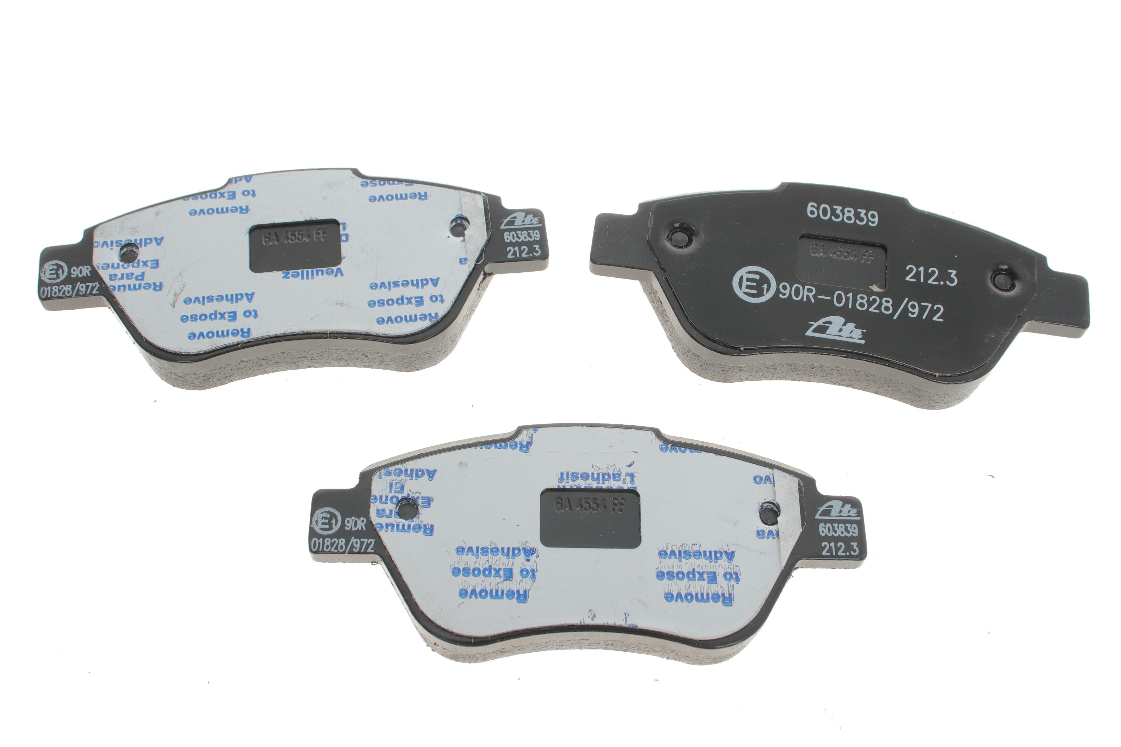 Колодки гальмівні (передні) Opel Corsa D 06-14/Adam 12-19