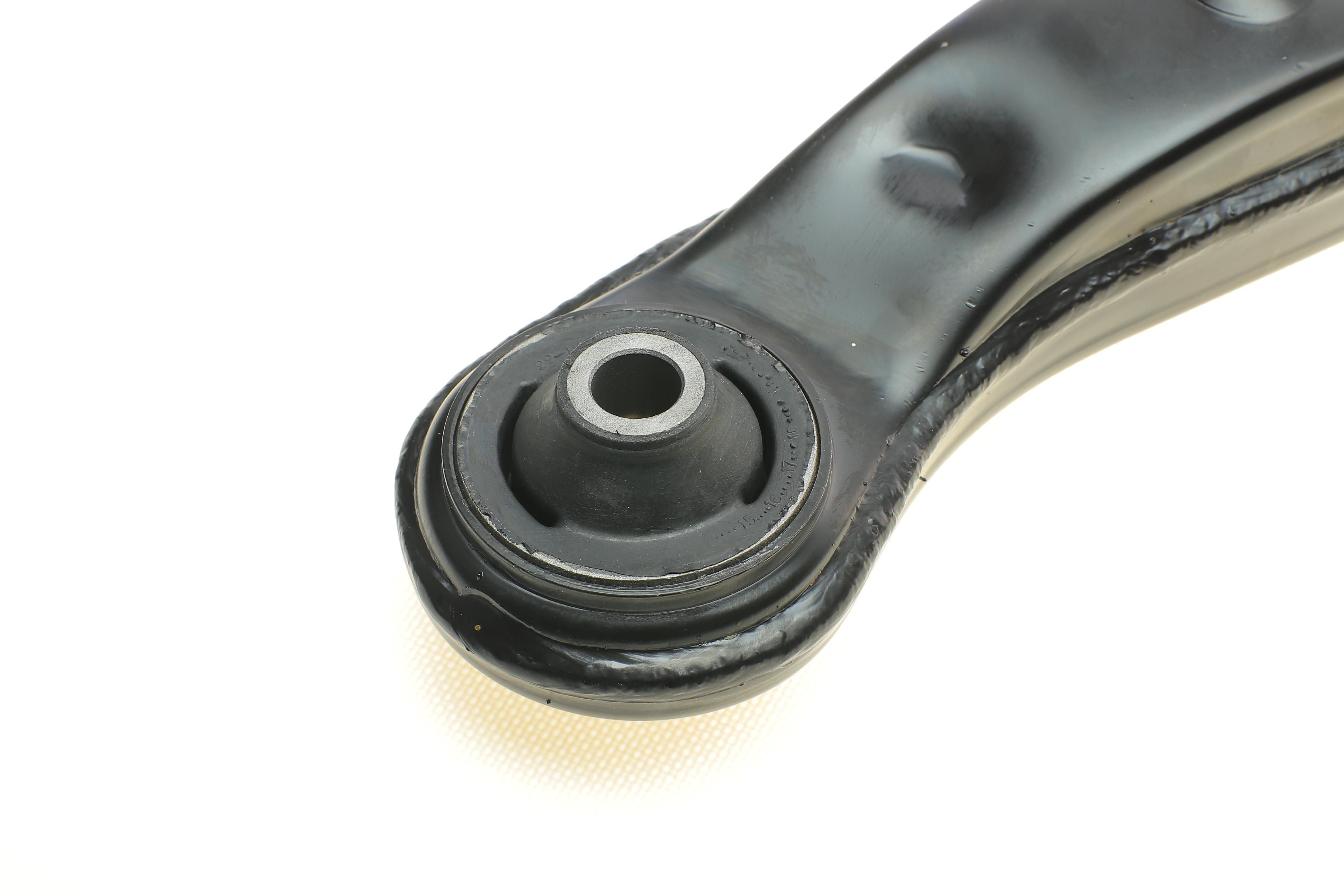 Важіль підвіски (передній/знизу) (L) Mitsubishi Lancer VII 03-13 (з кульовою)