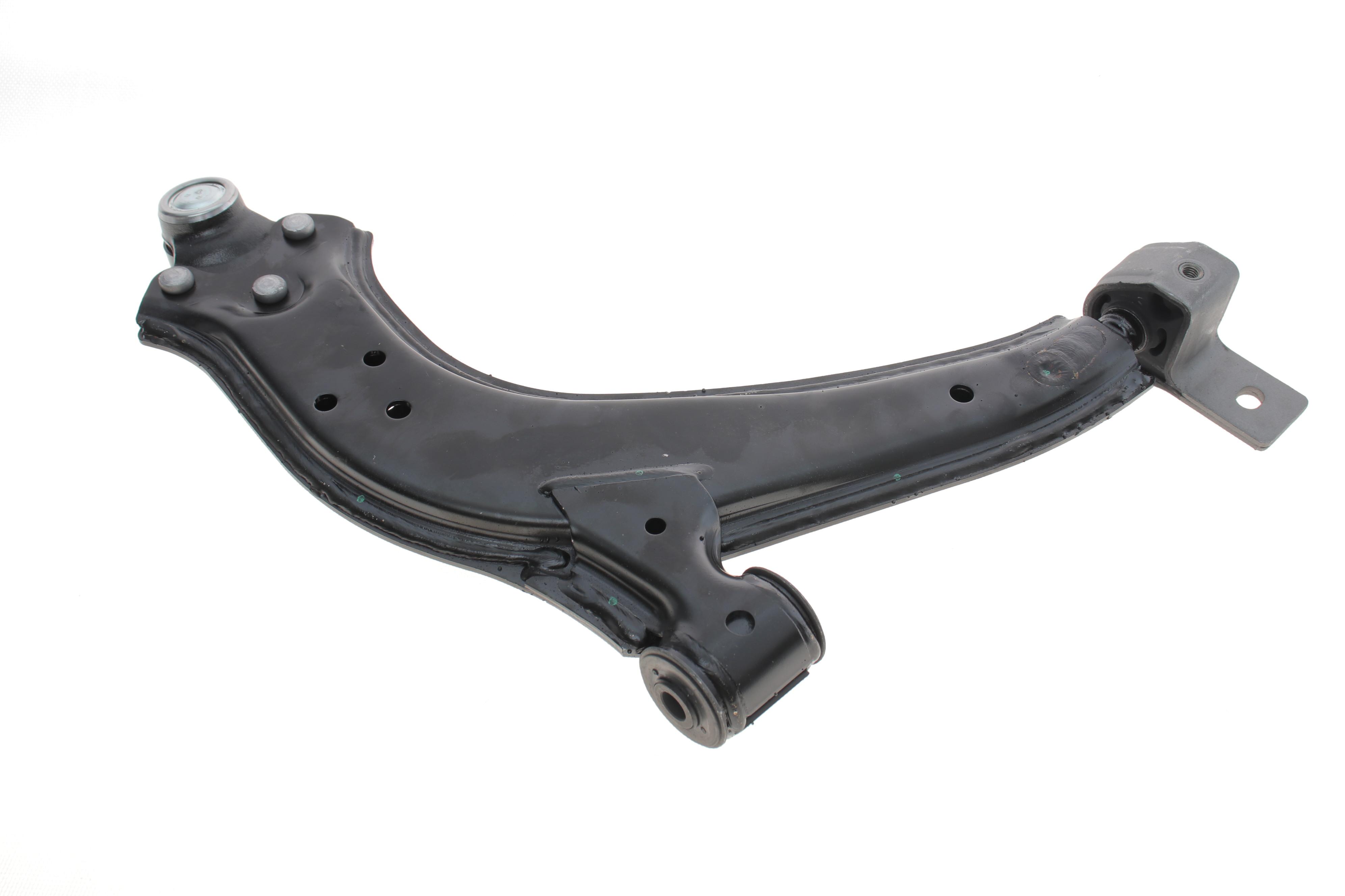 Важіль підвіски (передній/знизу) (L) Citroen Berlingo/Peugeot Partner 96-15 (з кульовою d=18mm)