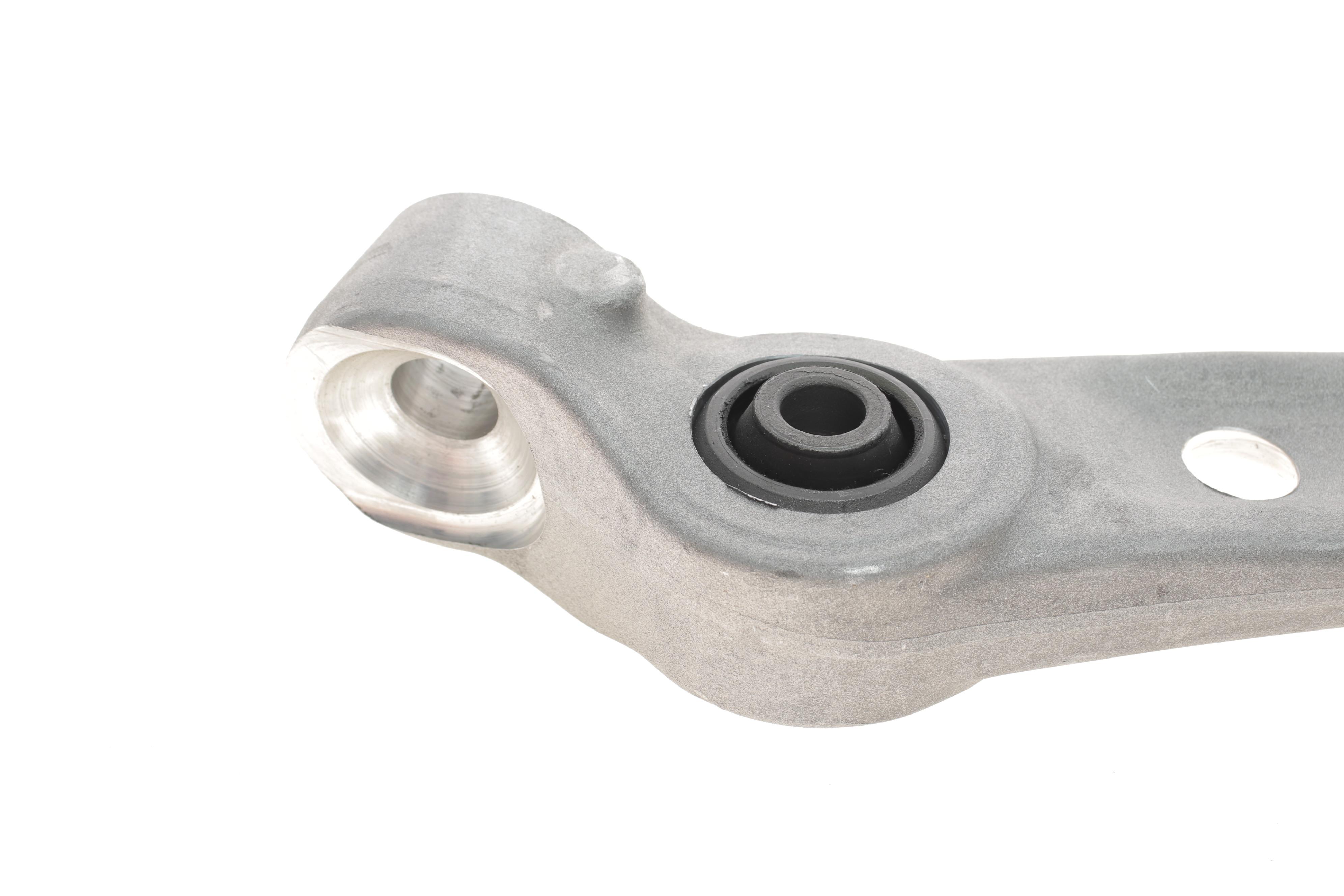 Рычаг подвески (передний/снизу/сзади) (L) BMW 5 (G30/F90)/7 (G11/G12) 15- B48/B57/B58/N63