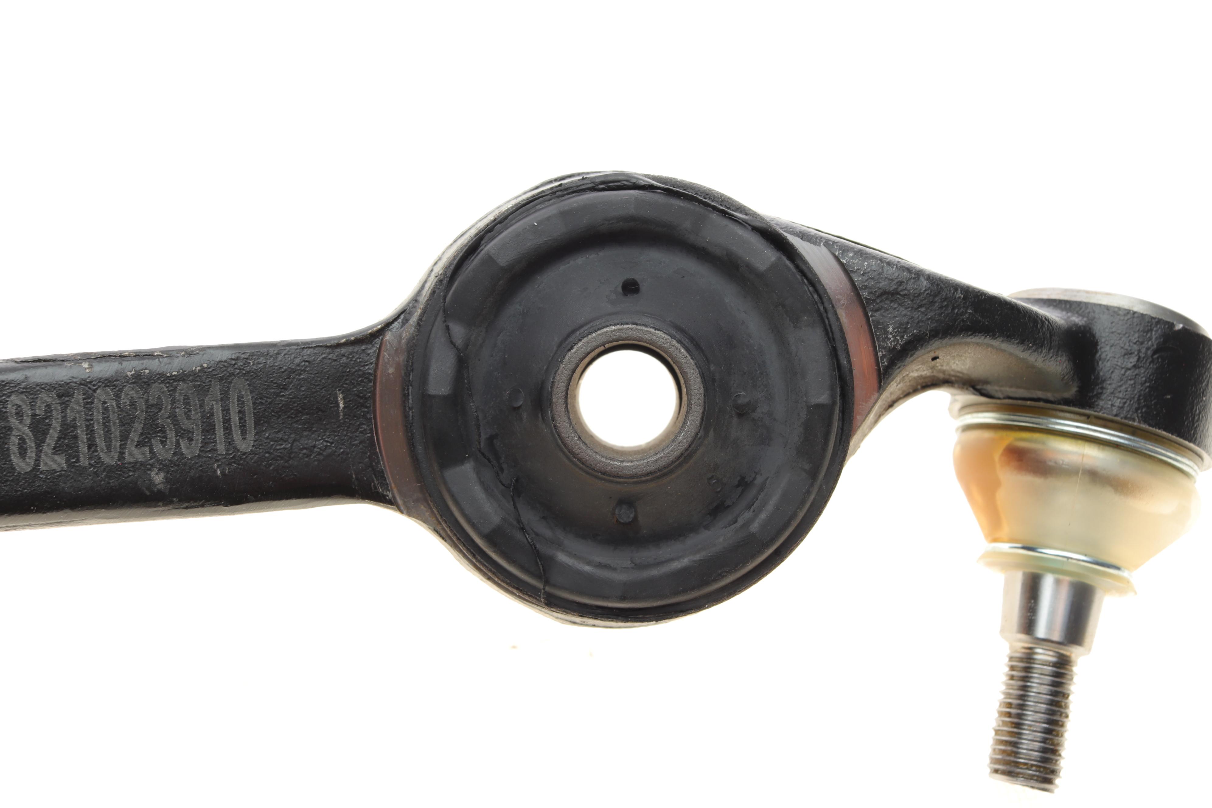 Важіль підвіски (передній/знизу) (L) Ford Scorpio 85-94