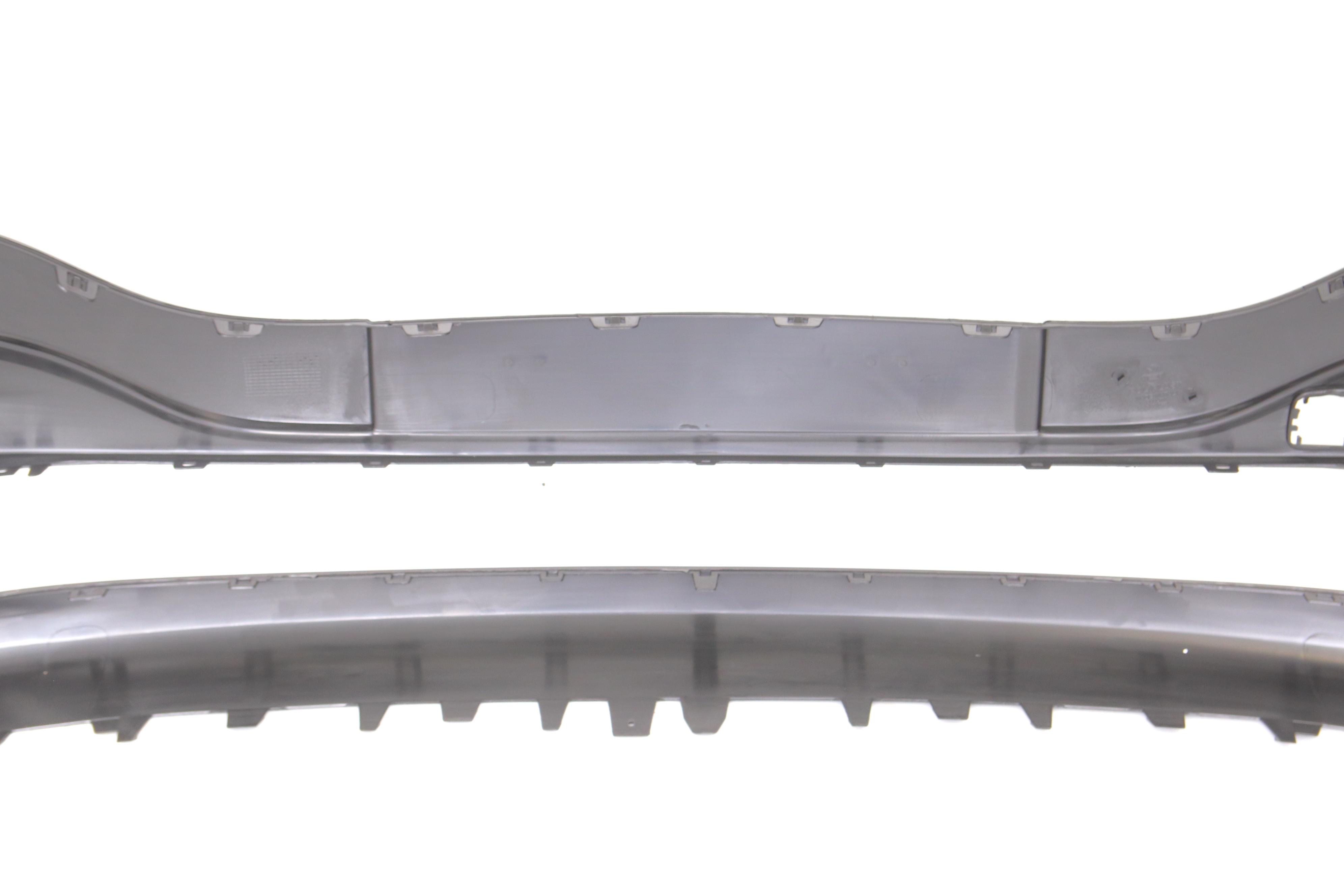 Бампер (передний) Renault Trafic III 14- (с отверстиями под противотуманки)