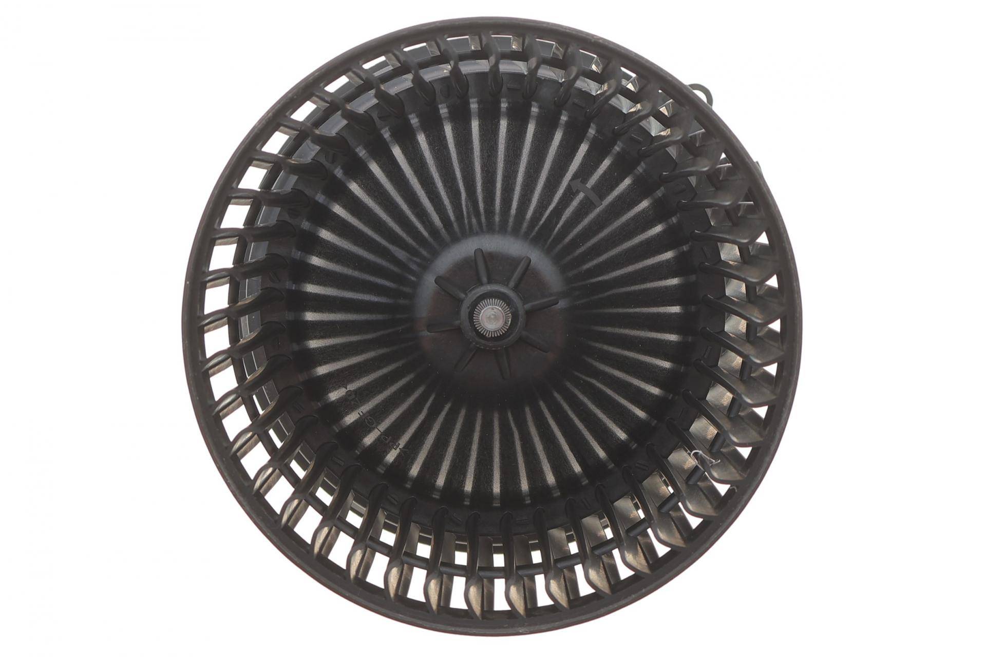 Моторчик пічки Nissan Juke 10-19