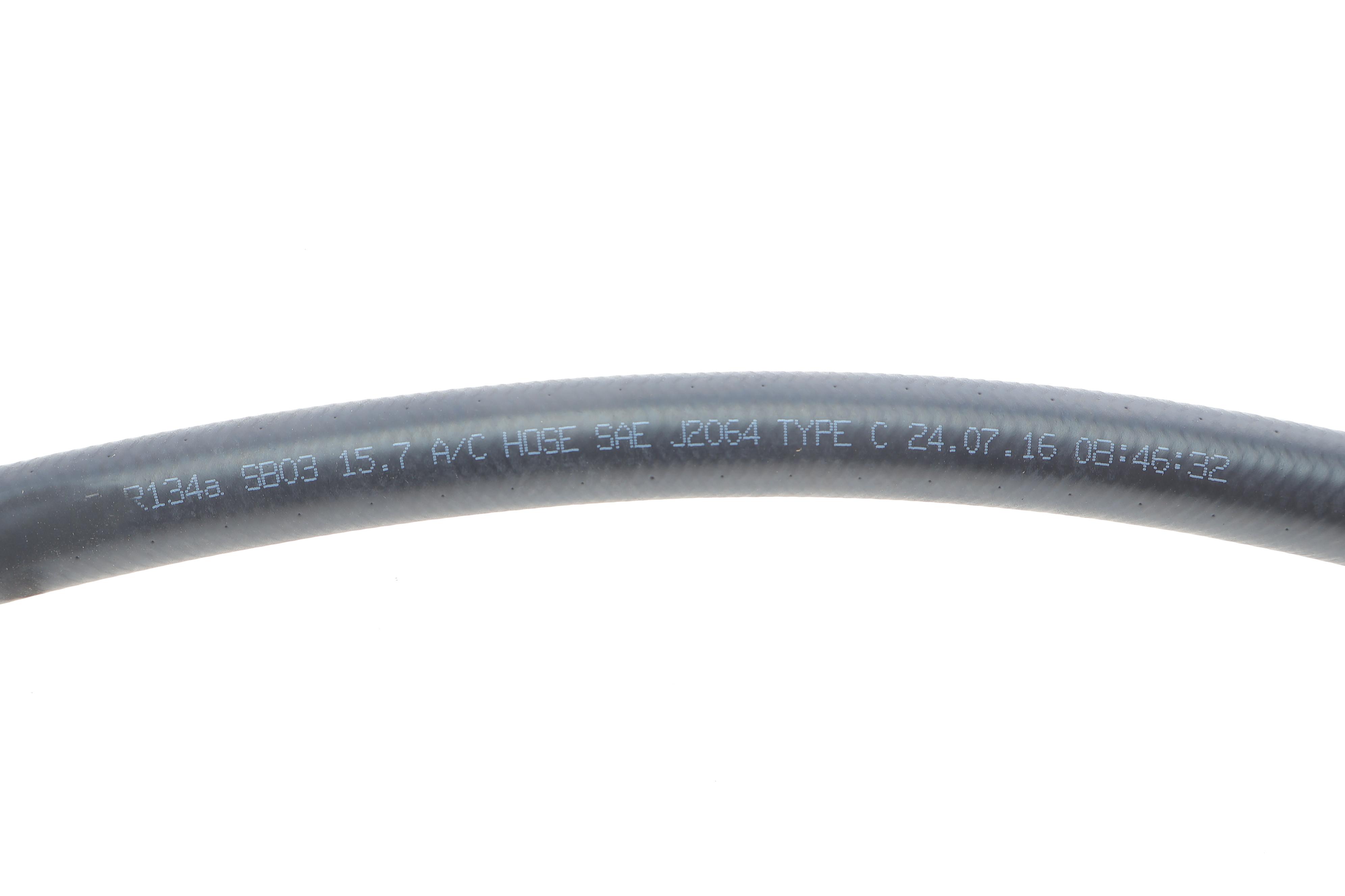 Трубка кондиціонера Audi A4 1.8-2.0 TFSI 07-15