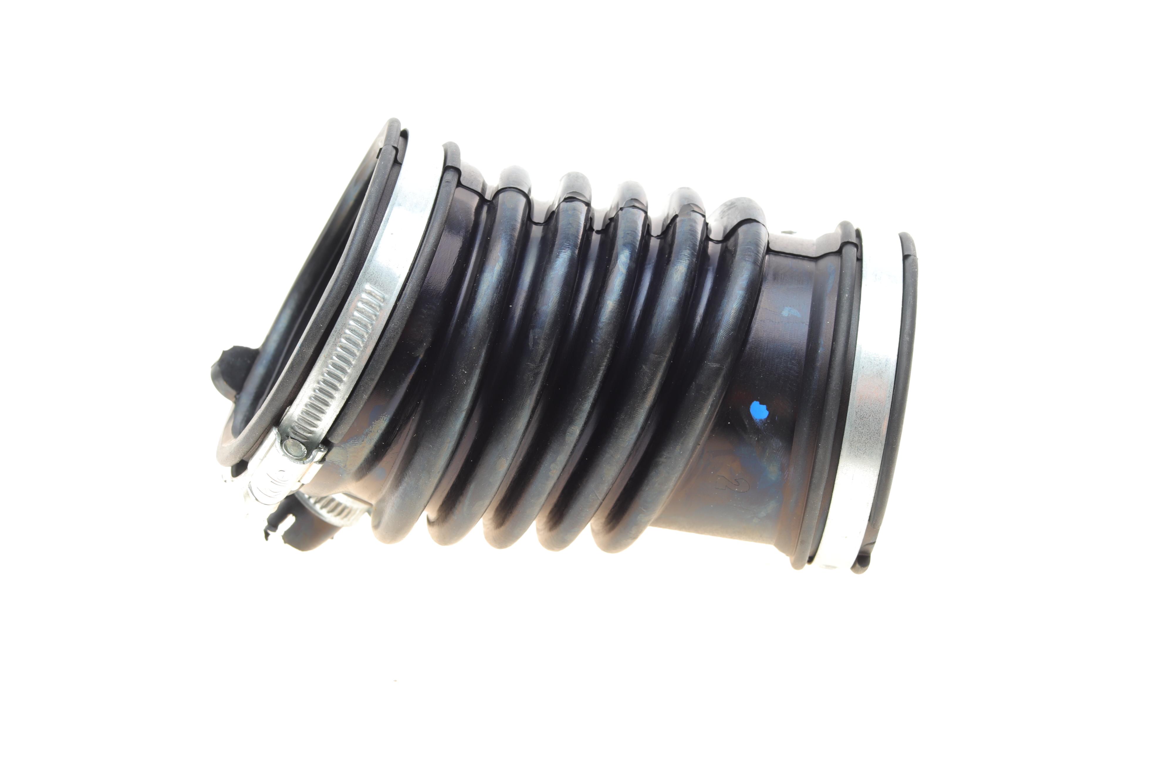 Патрубок фильтра воздушного Ford Connect 1.8TDCi 02-