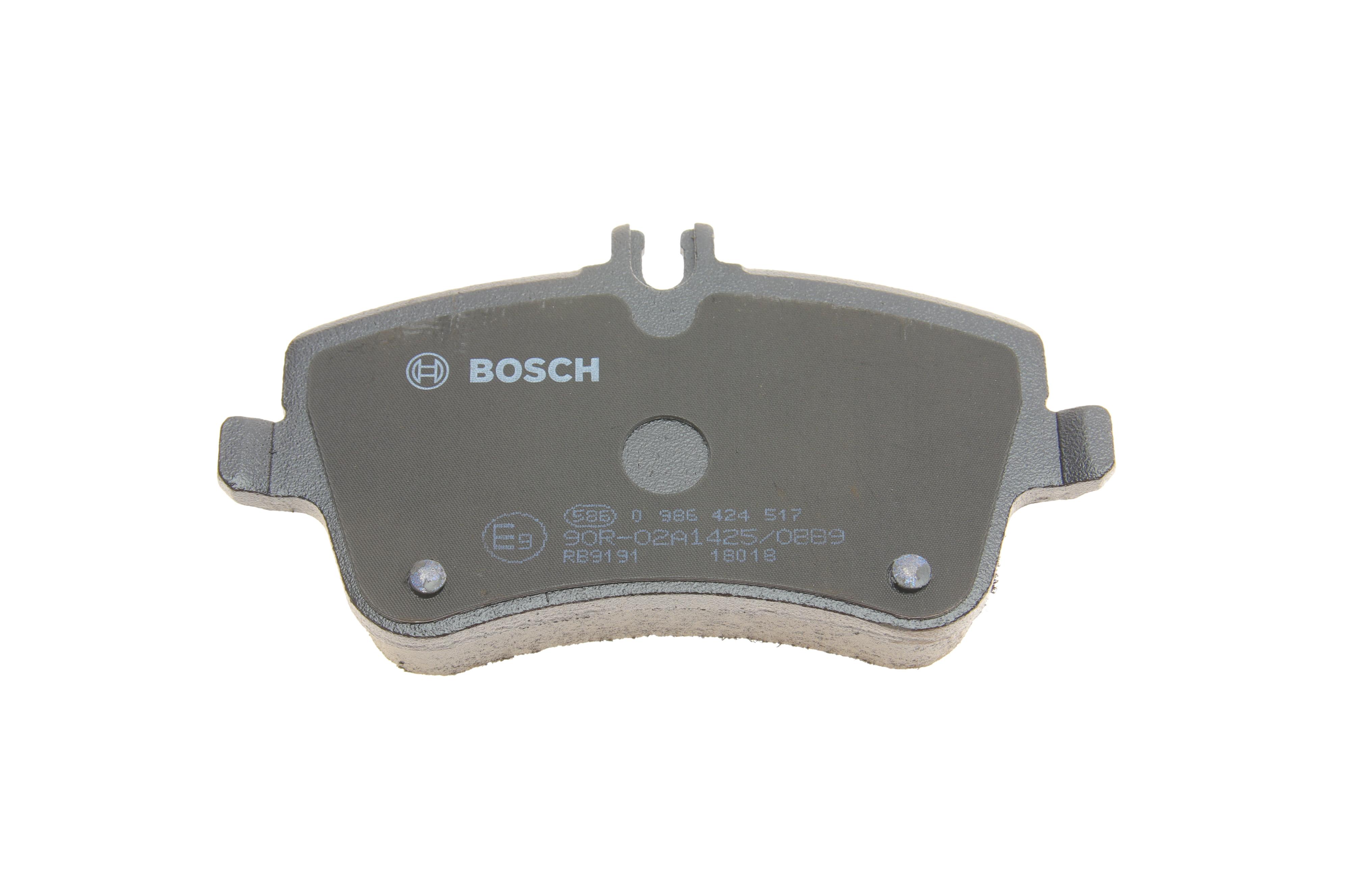 Колодки гальмівні (передні) MB C-class (W203/CL203/S203) 00-11 (Lucas)