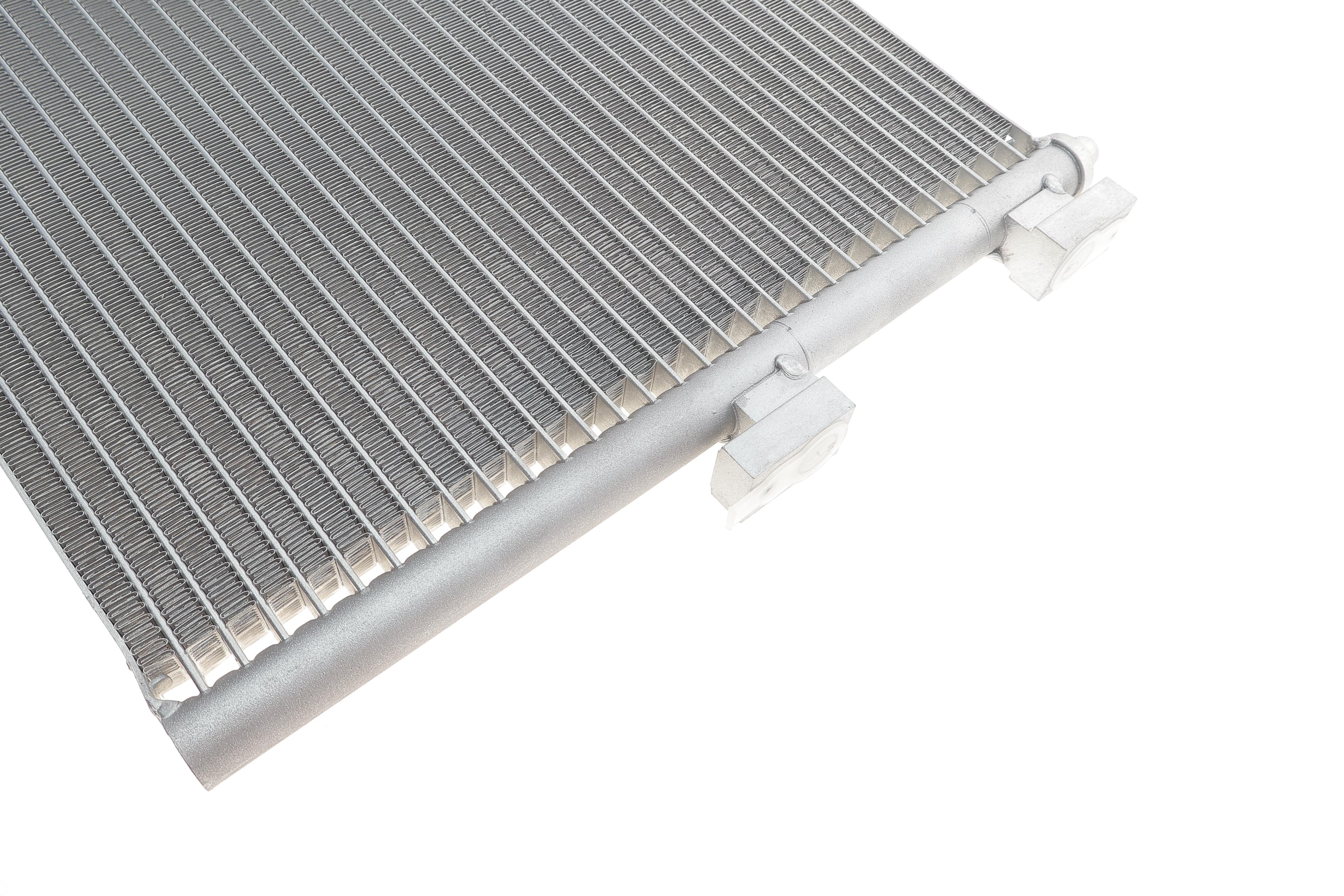 Радіатор кондиціонера (з осушувачем) Fiat Doblo 1.3/1.9JTD 01-