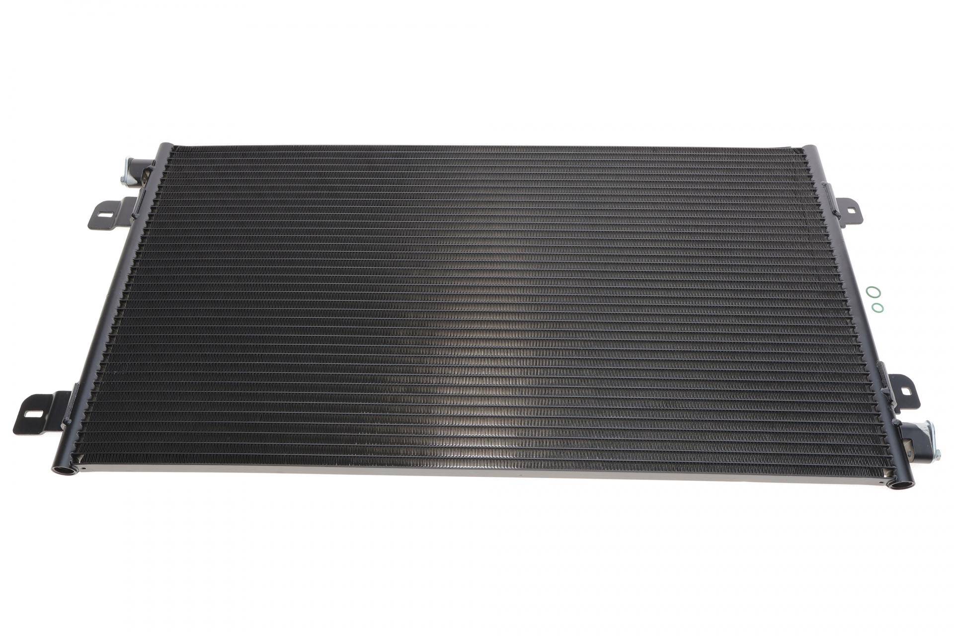 Радіатор кондиціонера Renault Master 1.9-3.0DCii 01-