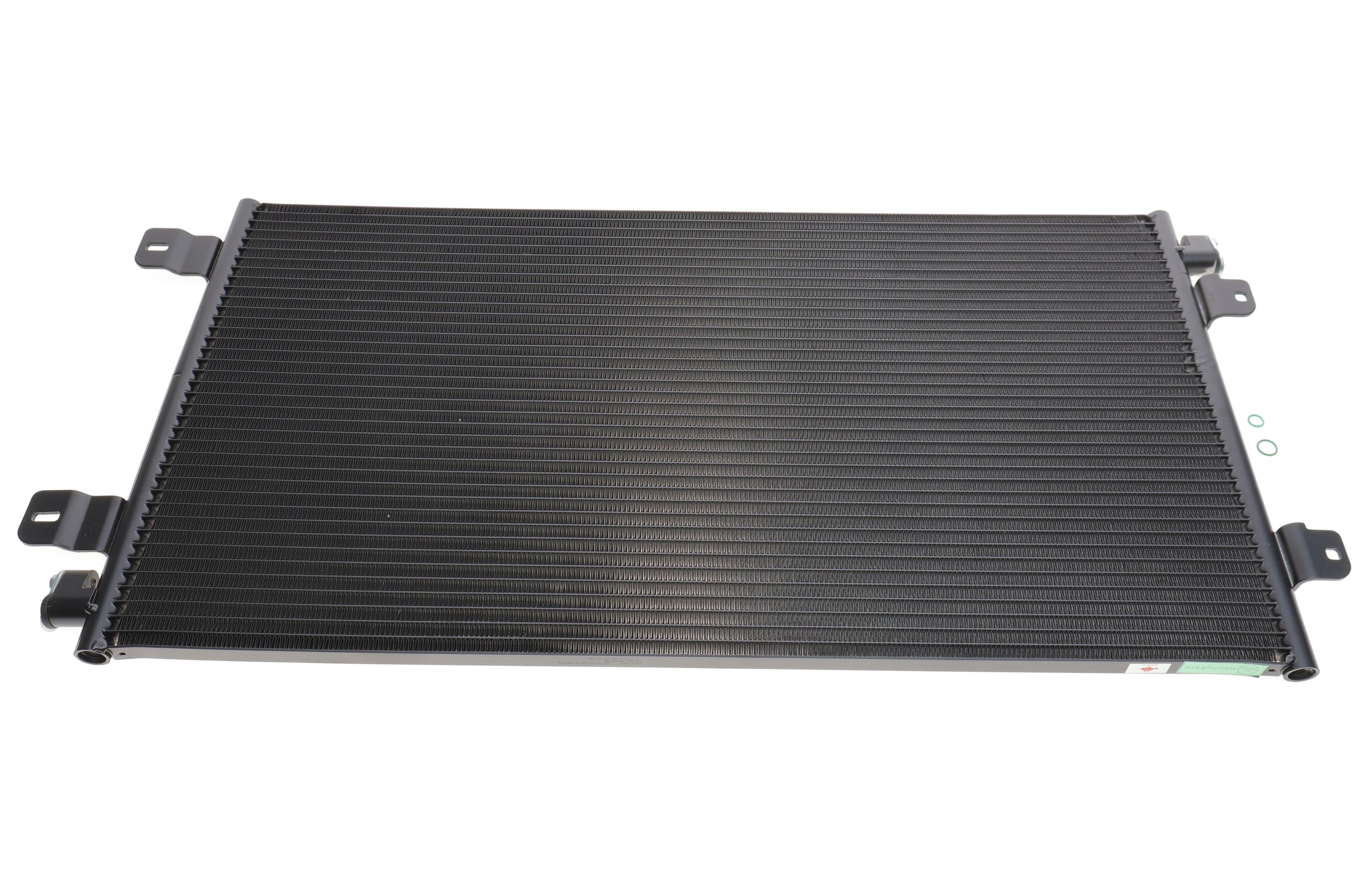 Радіатор кондиціонера Renault Master 1.9-3.0DCii 01-