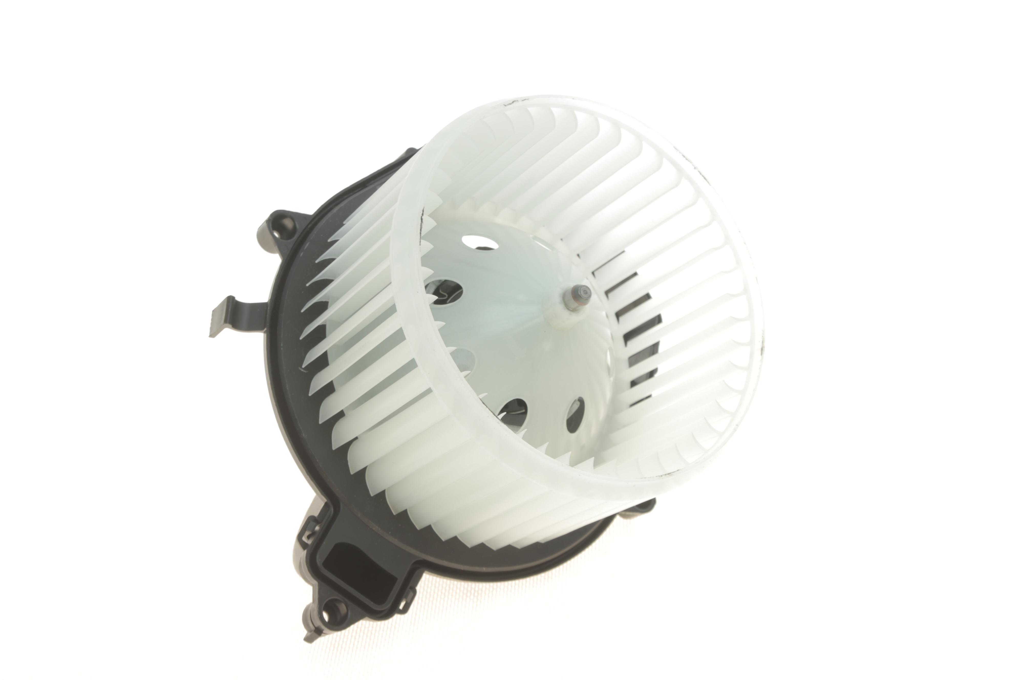 Моторчик пічки Citroen Berlingo/Peugeot Partner 08-