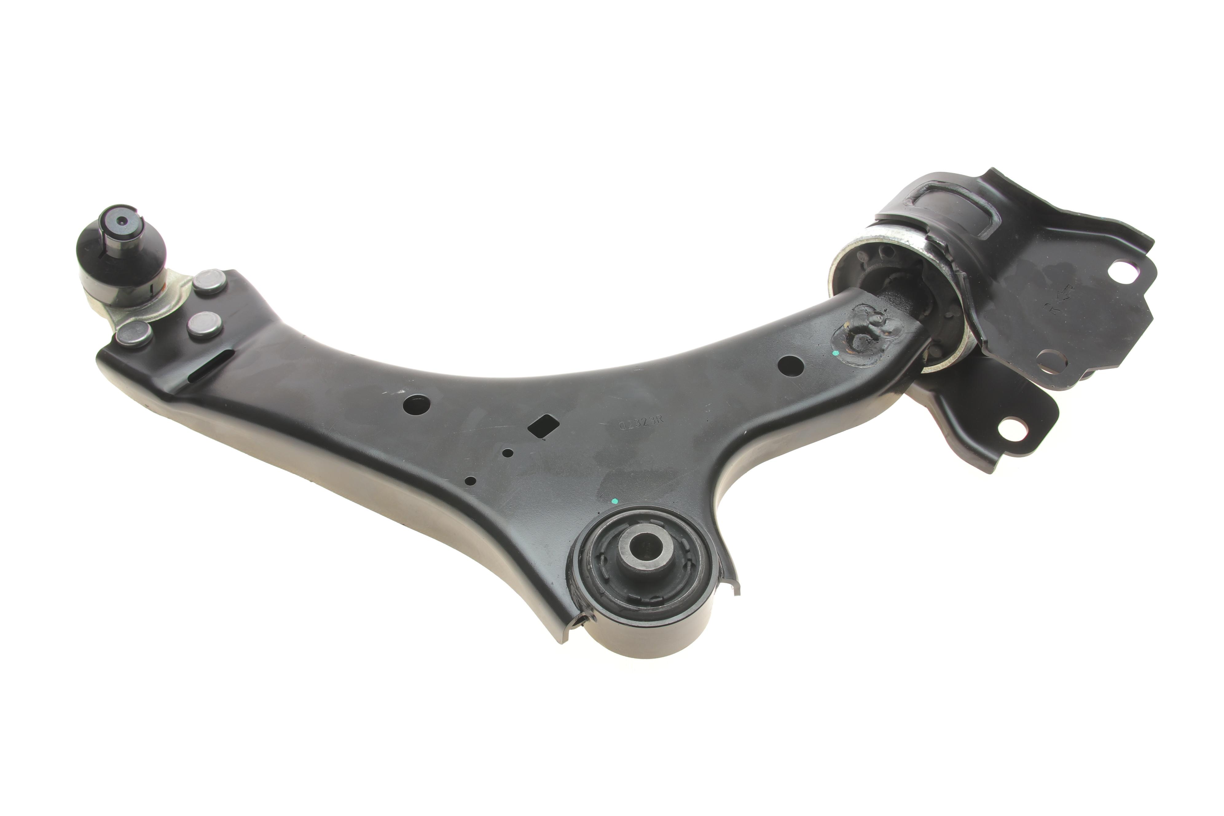 Важіль підвіски (передній/знизу) (R) Volvo XC70 07-16