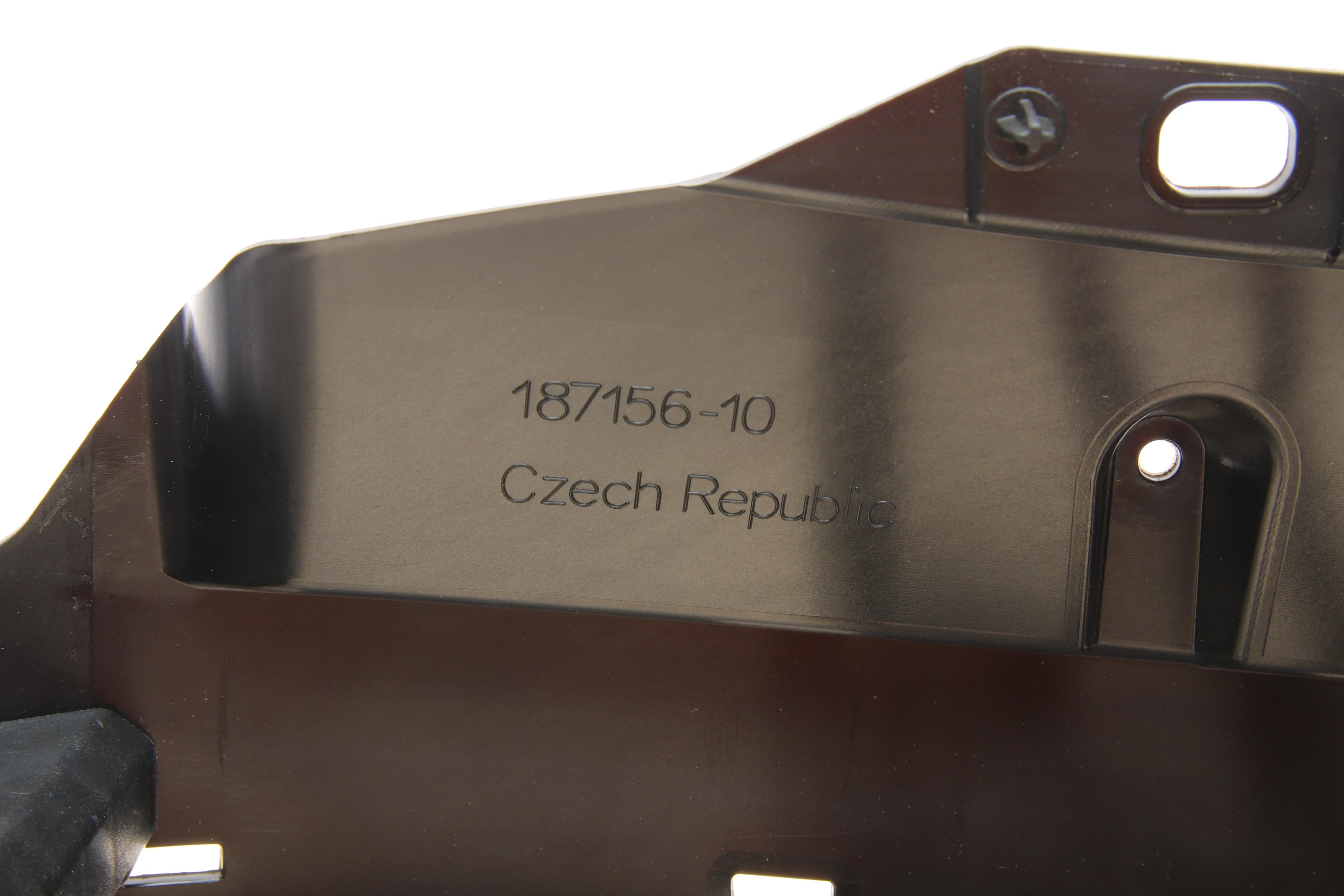 Решітка радіатора BMW 7 (G12) (жалюзі)