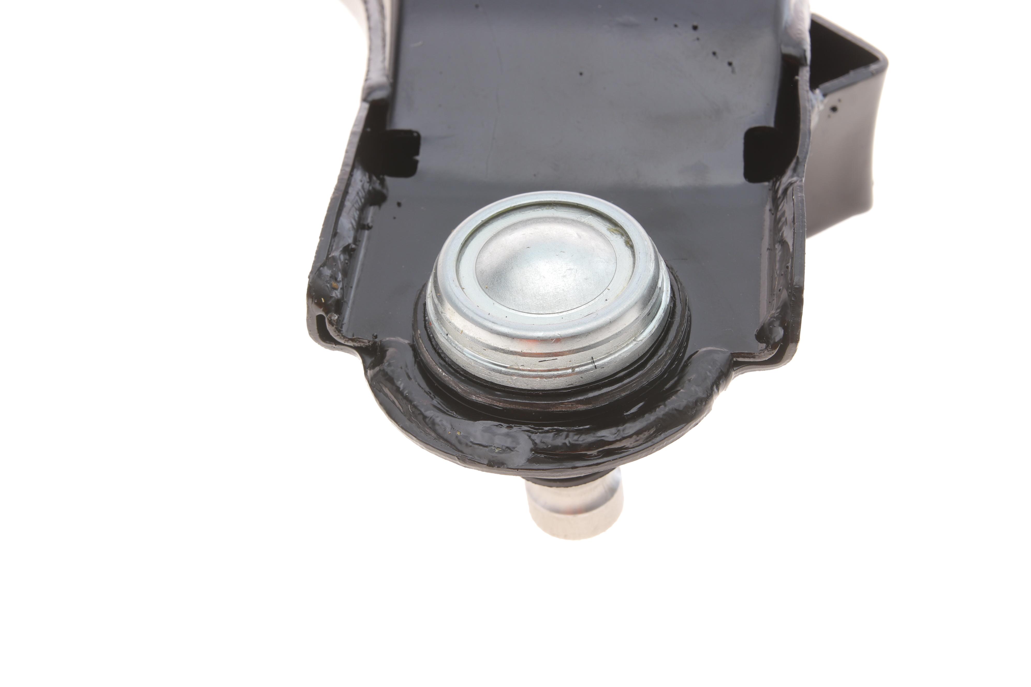 Важіль підвіски (передній/знизу) (R) Hyundai Santa Fe 06-12