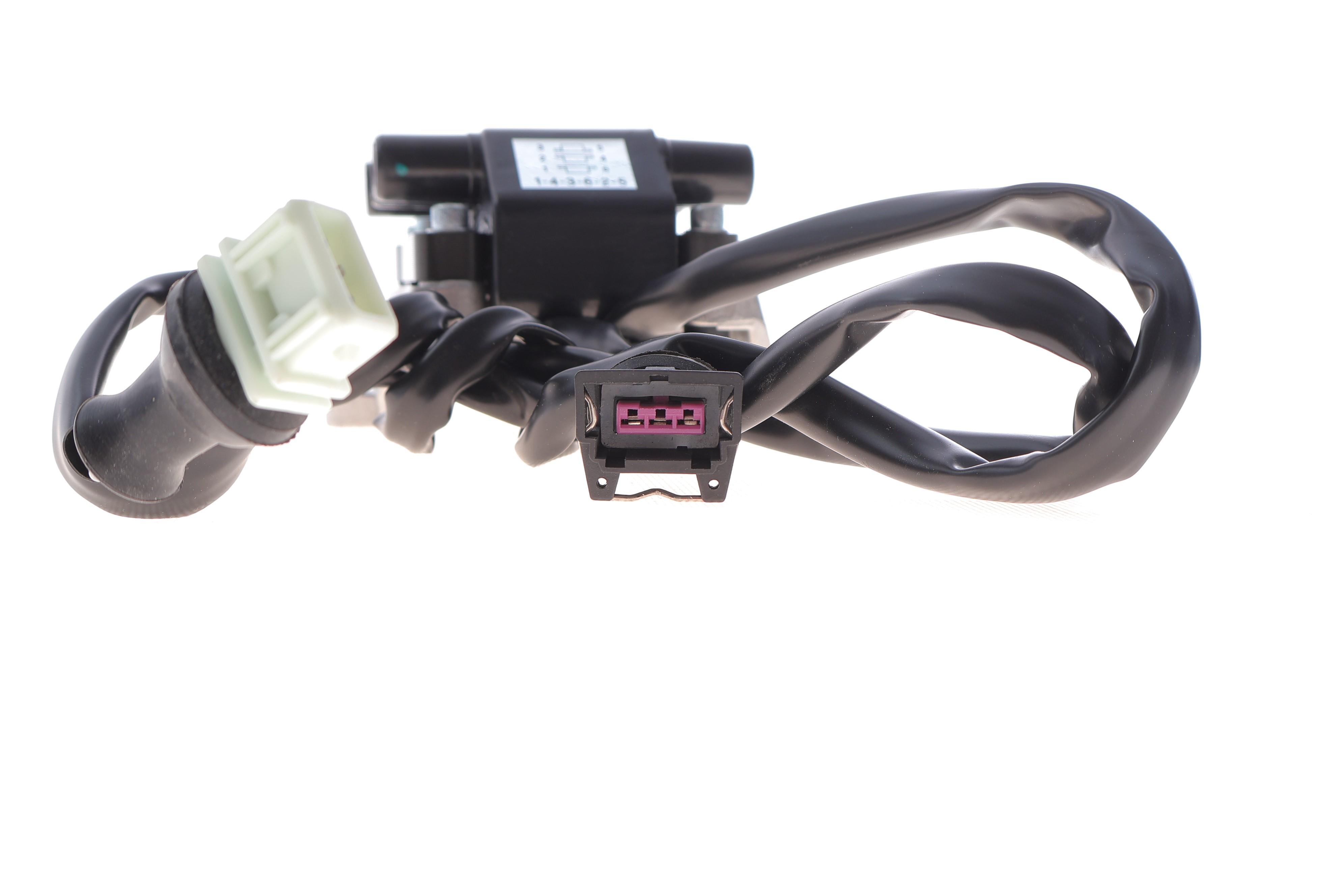 Катушка зажигания Audi A4/A6/VW Passat 2.4/2.8 96-05