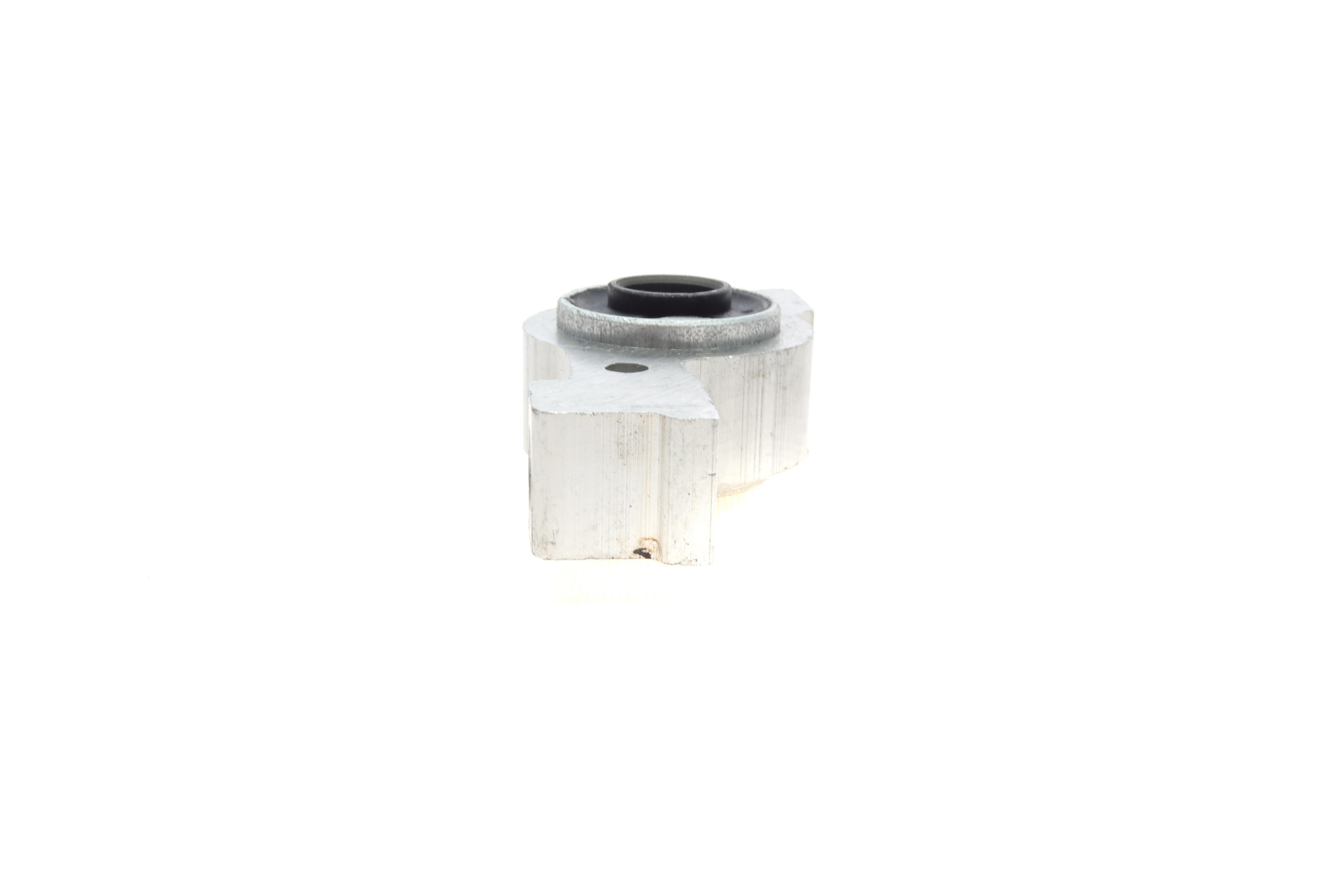 Сайлентблок важеля (переднього/ззаду) Citroen C6 05-/ Peugeot 407 04-