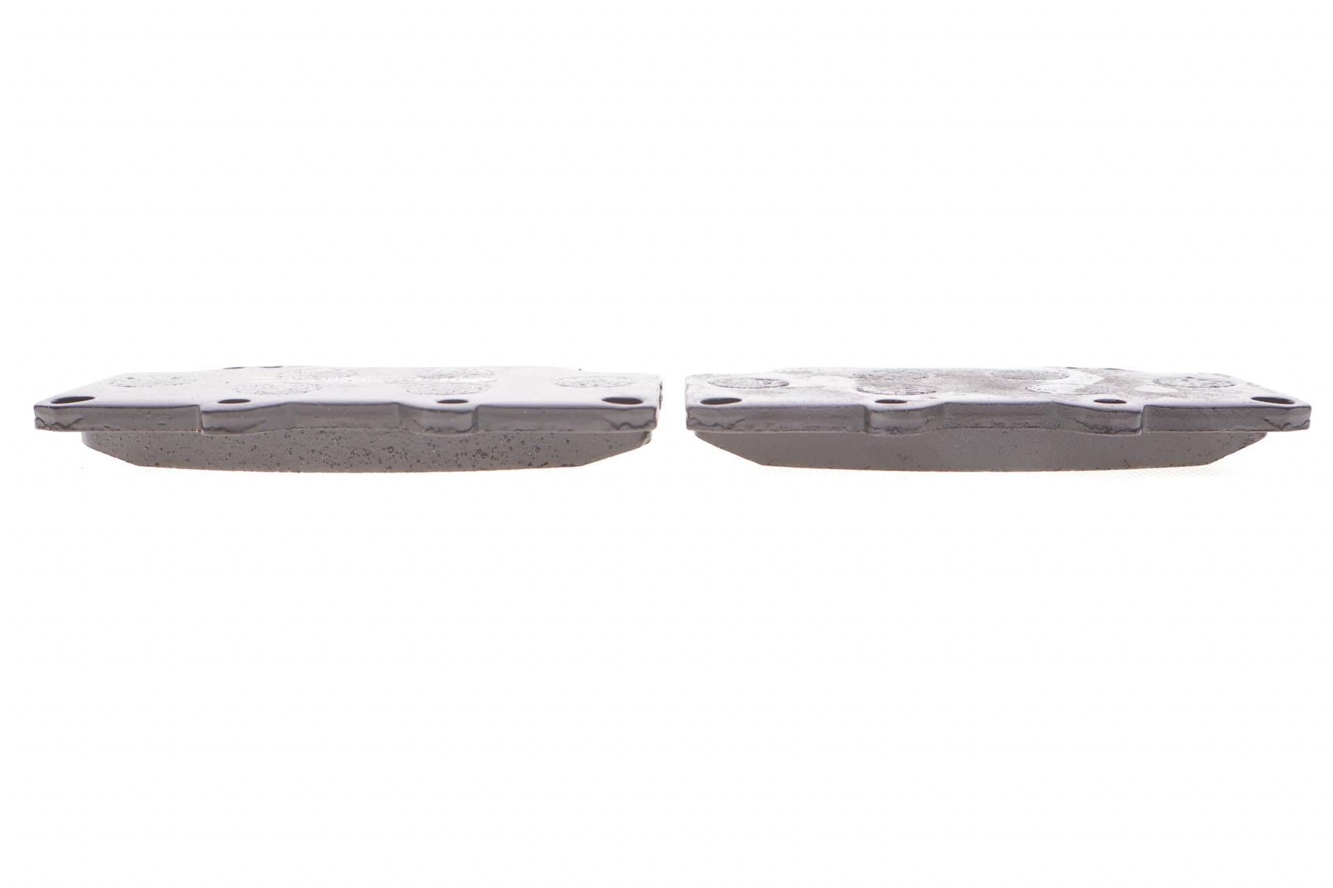 Колодки гальмівні (передні) Toyota Hilux 05-15