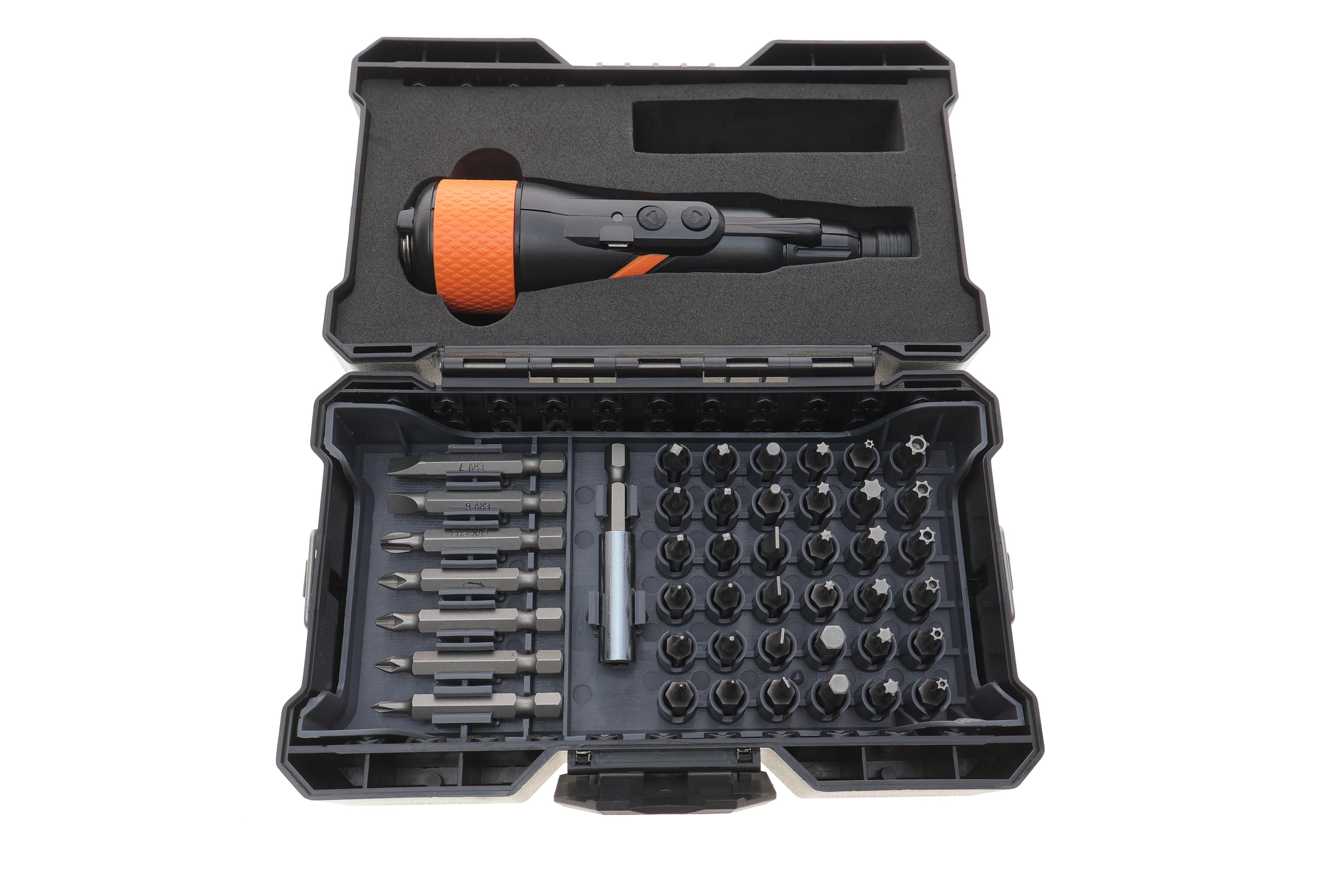 Отвертка аккумуляторная и биты 45 ед.