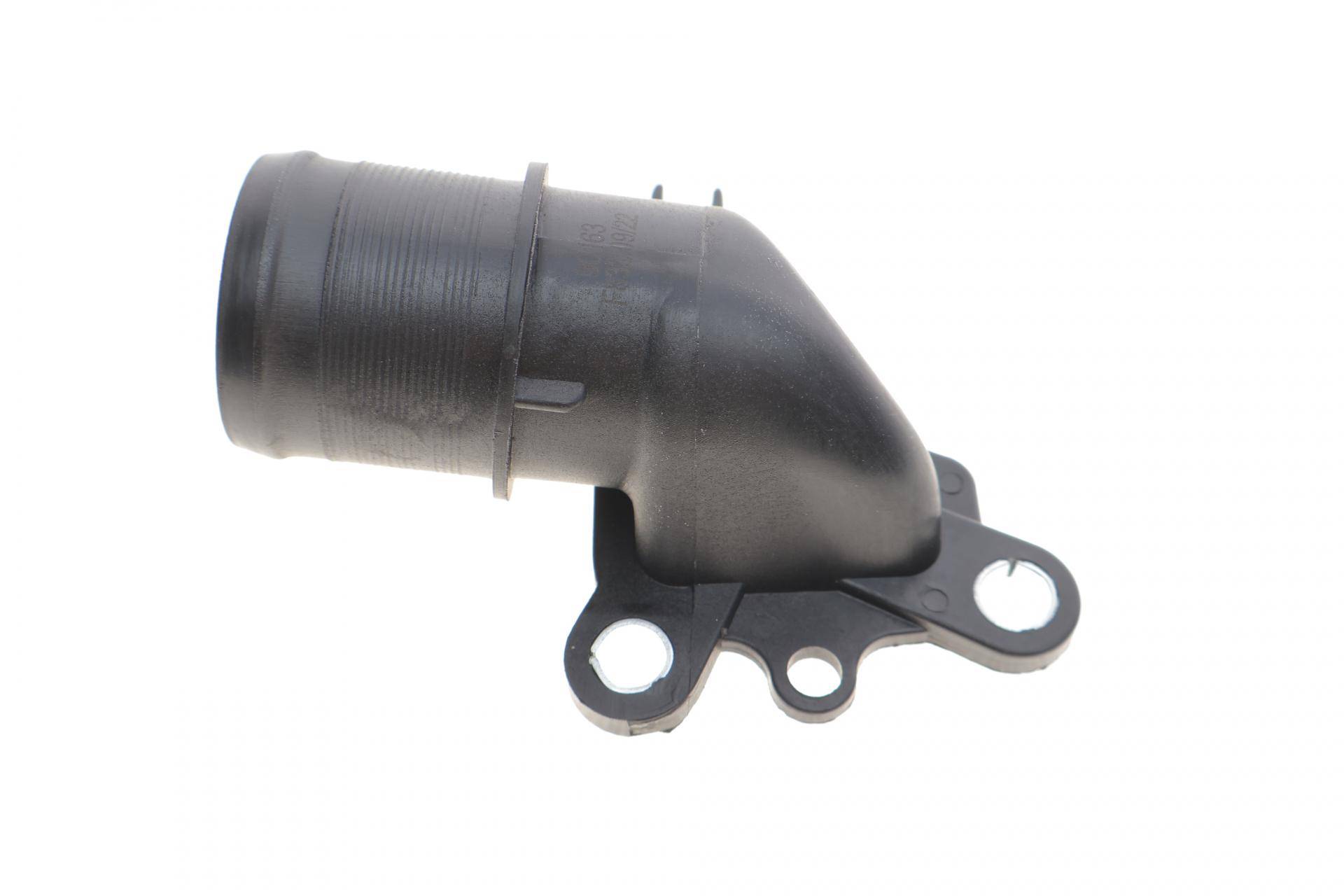 Фланець системи охолодження Renault Trafic II 2.0 dCi 06-