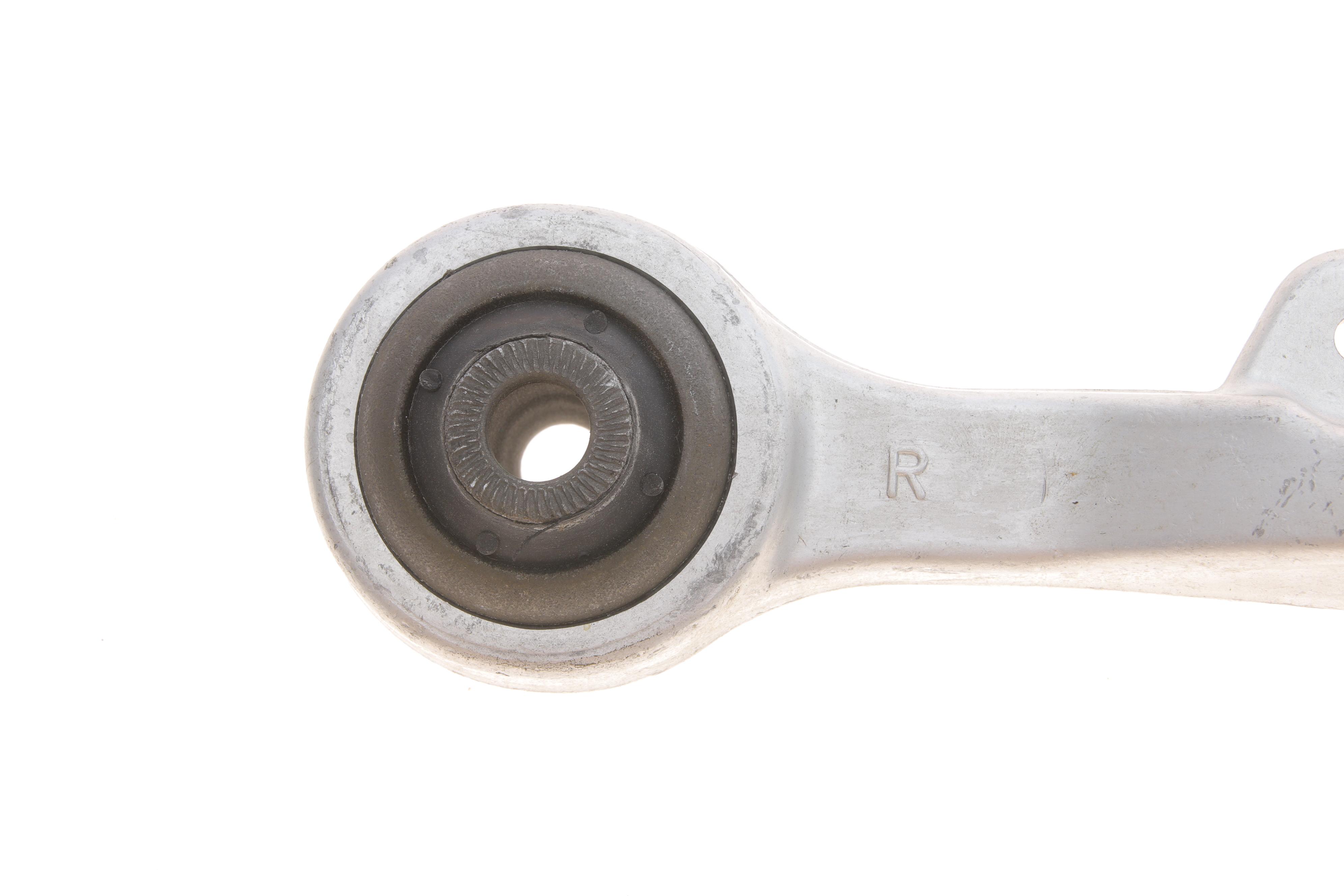 Важіль підвіски (передній/знизу) (R) BMW 7 (E65/E66/E67) 01-