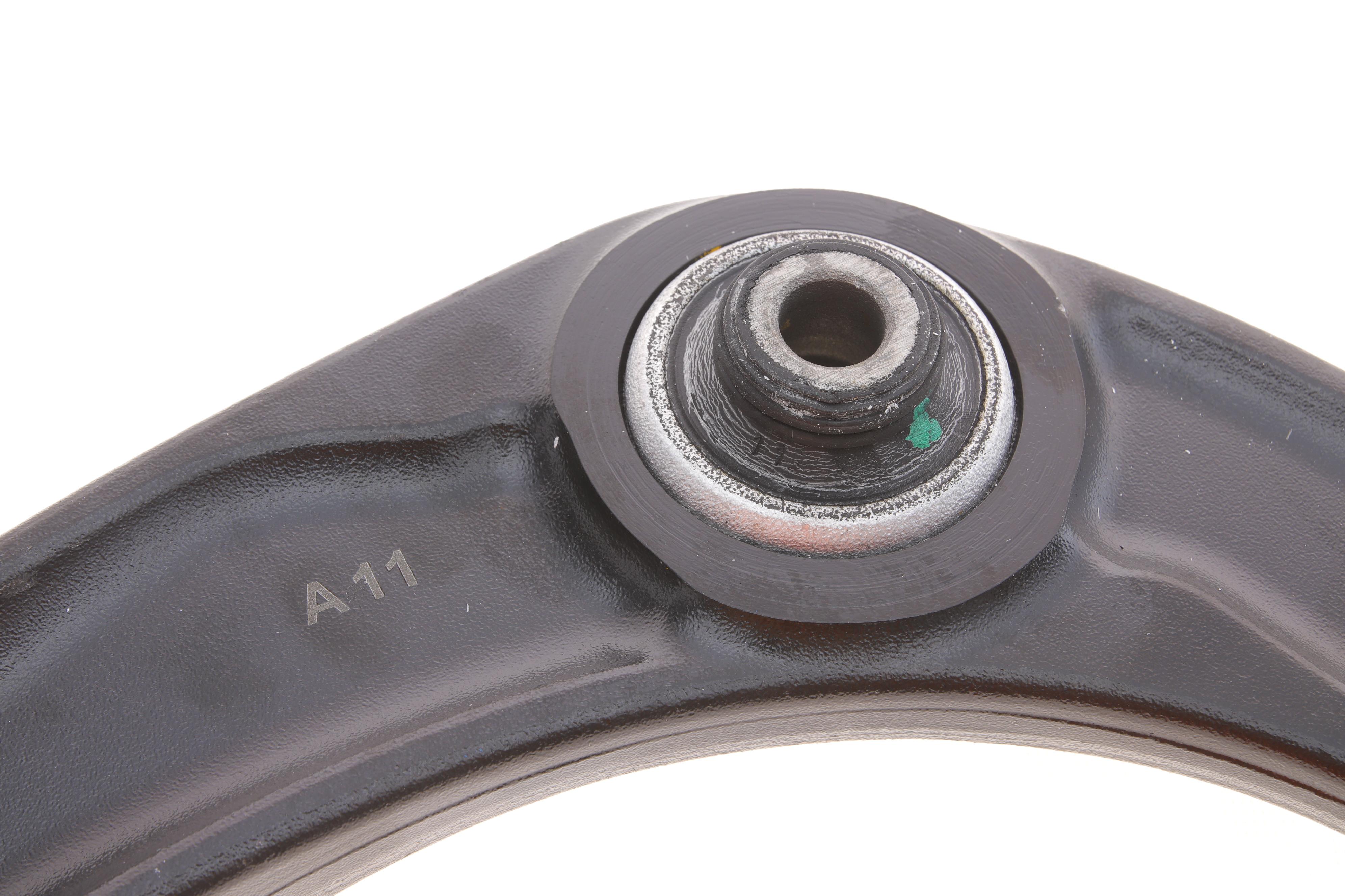 Важіль підвіски (передній/знизу) (L) Citroen C4/Peugeot 308/3008 09-