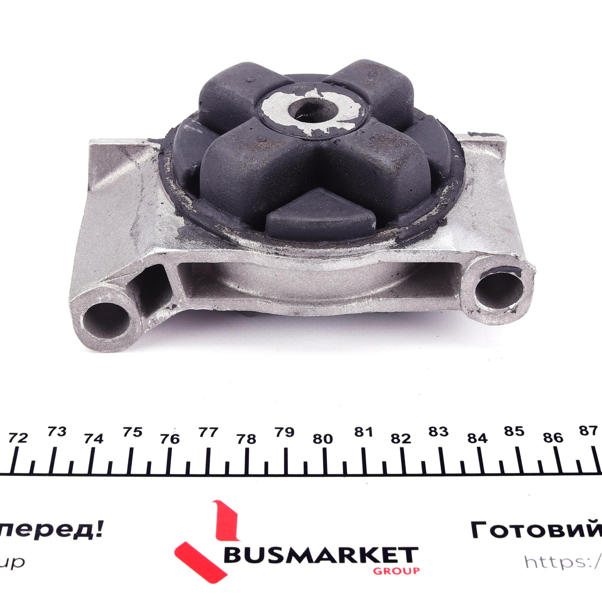 Подушка КПП Audi 80/100 1.3-2.8 -96 (L)