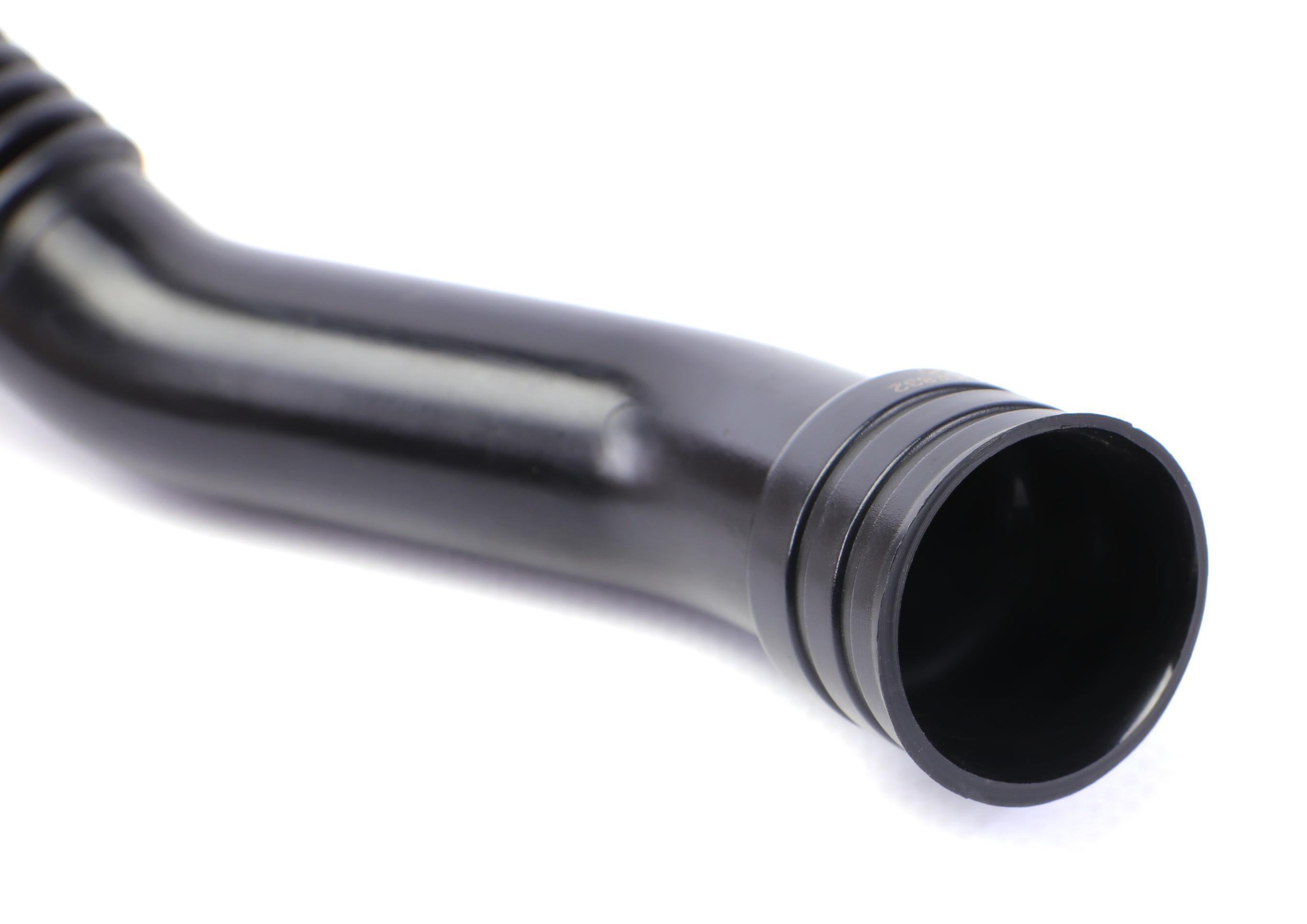 Патрубок вентиляции картера Skoda Superb/VW Passat 1.9TDI 00-05