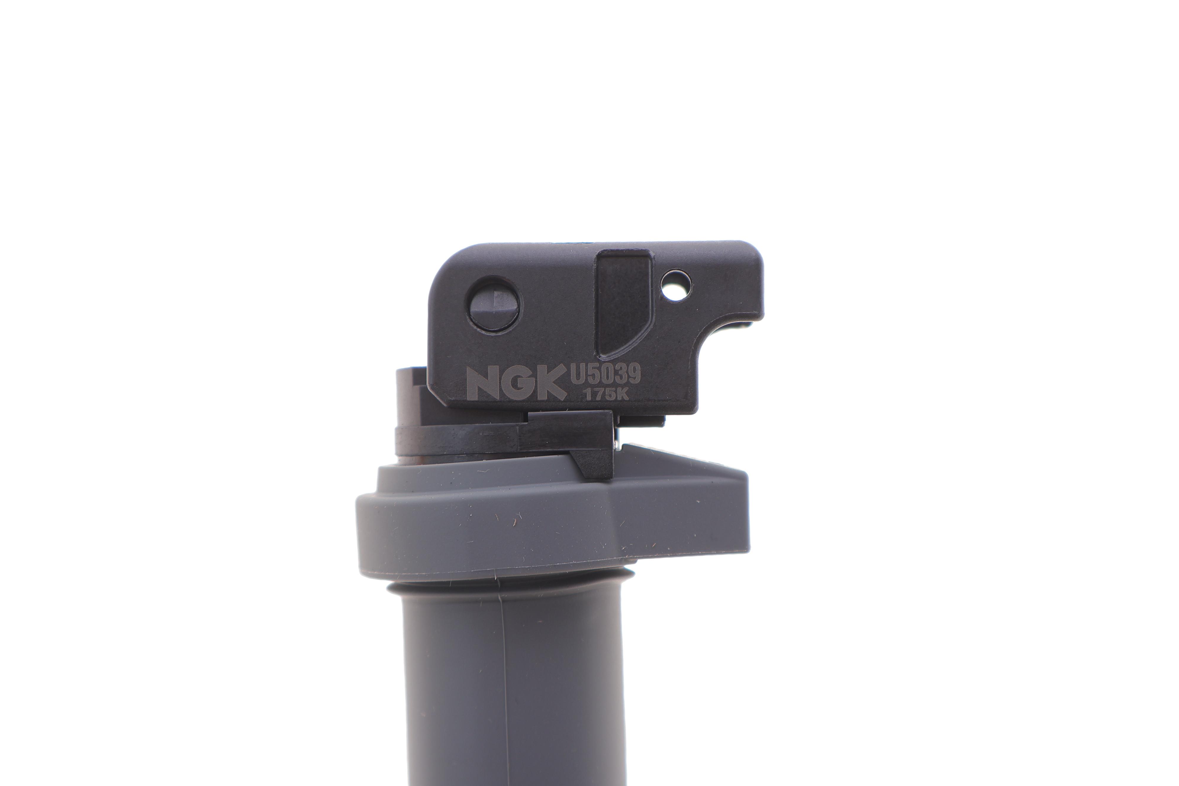 Катушка зажигання BMW 5 (E60/F10)/6 (E63) 2.0/3.0i 07-13 N43/N52/N53 (U5039/06)