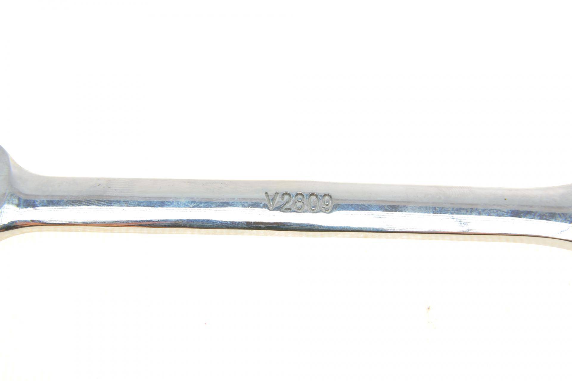 Ключ ріжково-накидний з тріскачкою 13 мм 72 зуб. L-180 мм