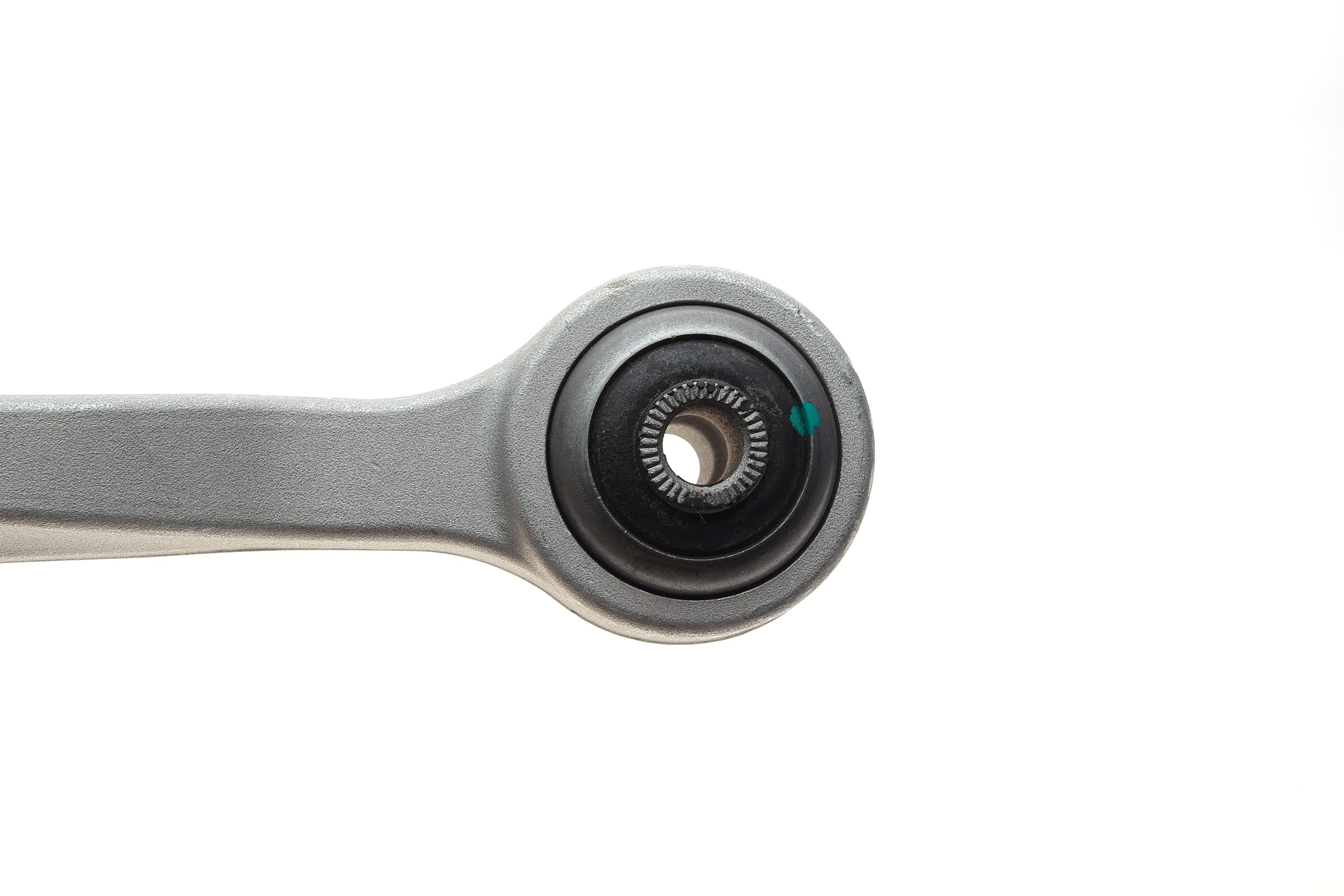 Важіль підвіски (передній/знизу/ззаду) (L) BMW 5 (E60/E61) 01-10