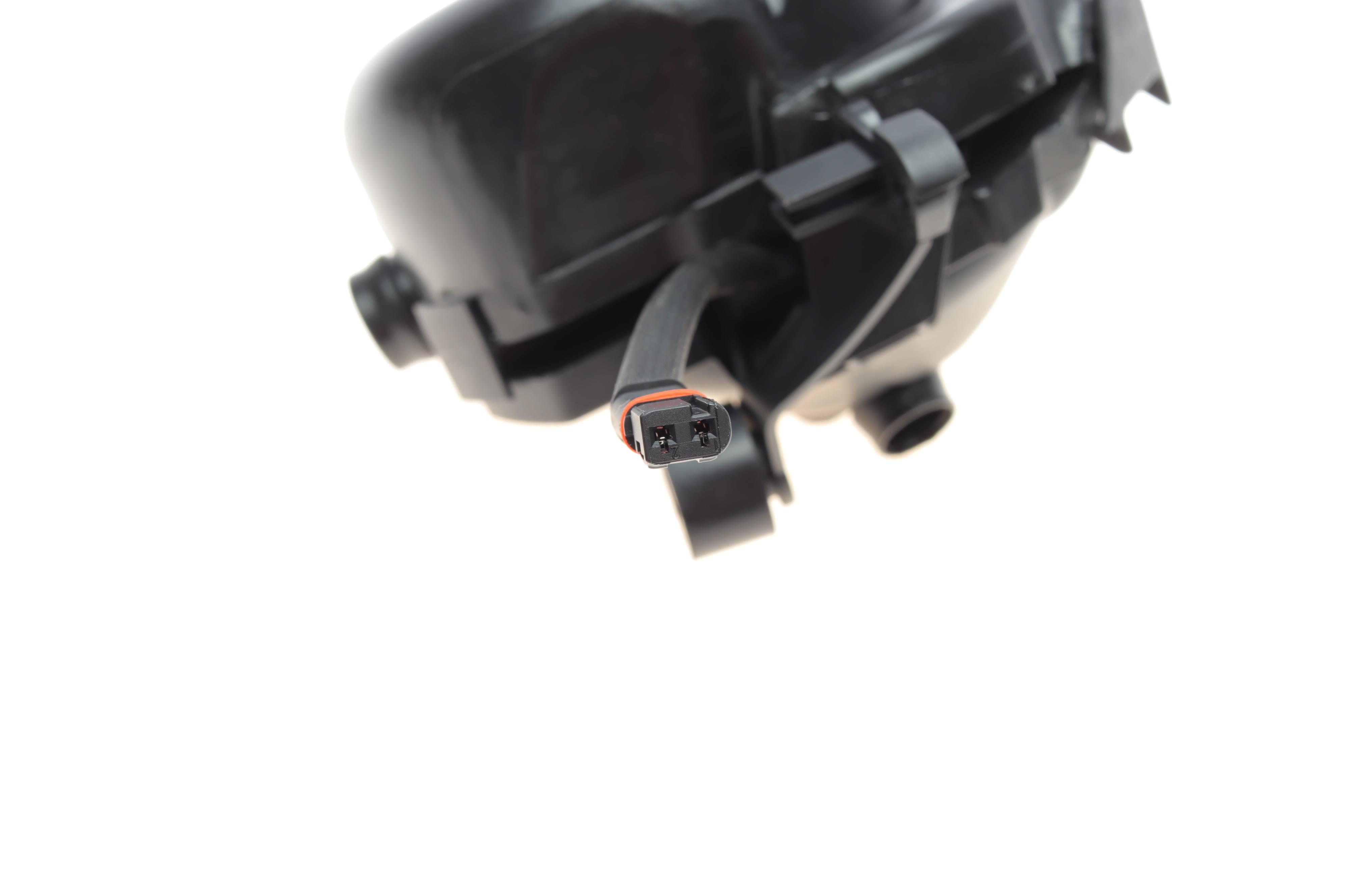 Клапан вентиляции картера BMW 6 (E63) 04-10