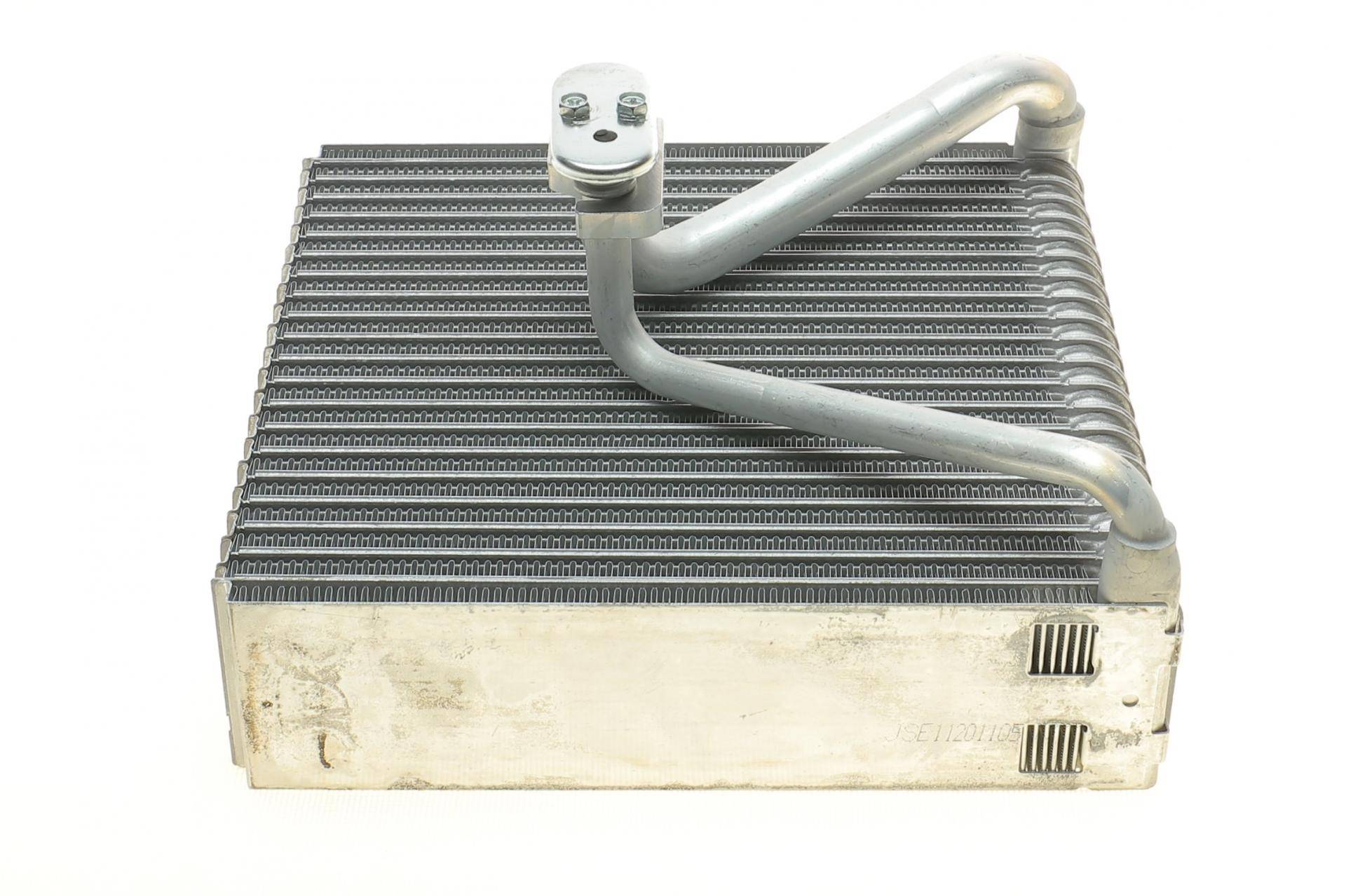 Радіатор кондиціонера Skoda Fabia/VW Polo 99-14