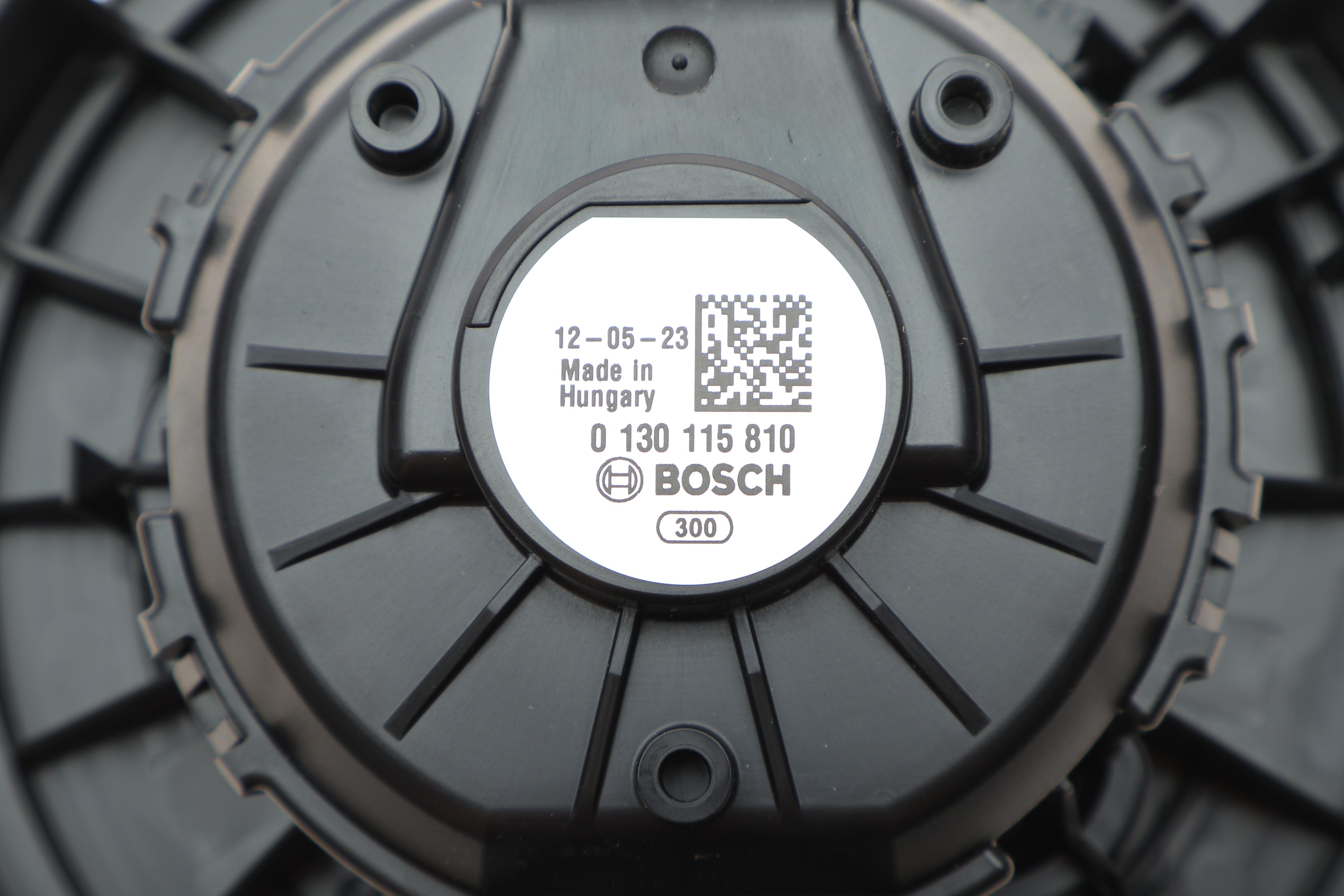 Моторчик печки Ford Transit V363 16- (без регулятора)