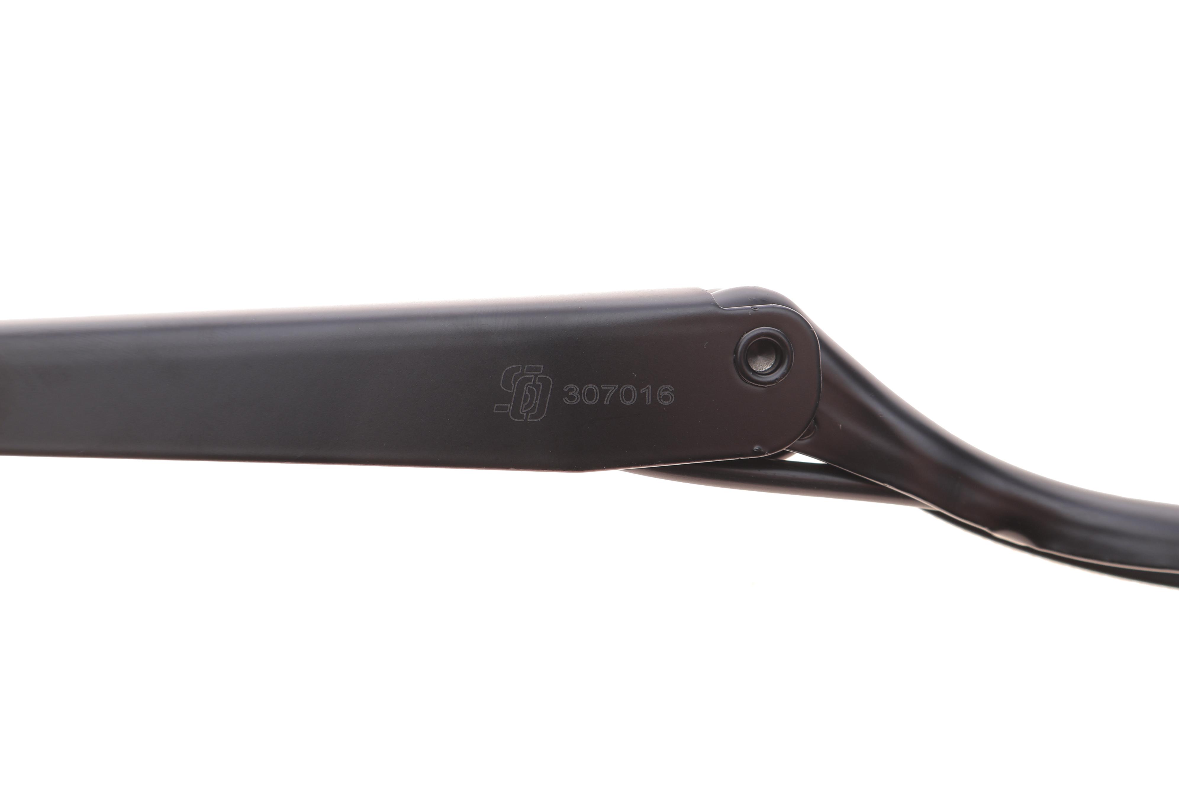 Рычаг стеклоочистителя MB Sprinter 910 18- (R)