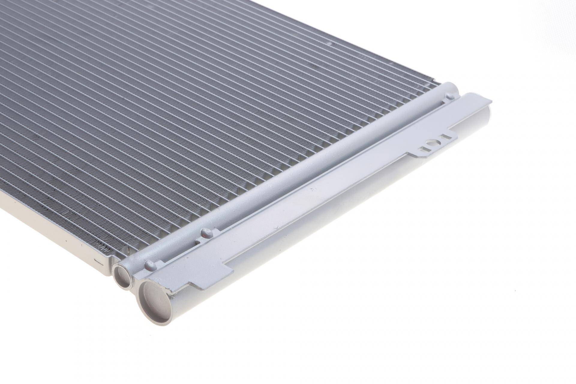 Радіатор кондиціонера MB Vito (W639) 2.2CDI 03-08 (для клімат-контролю)