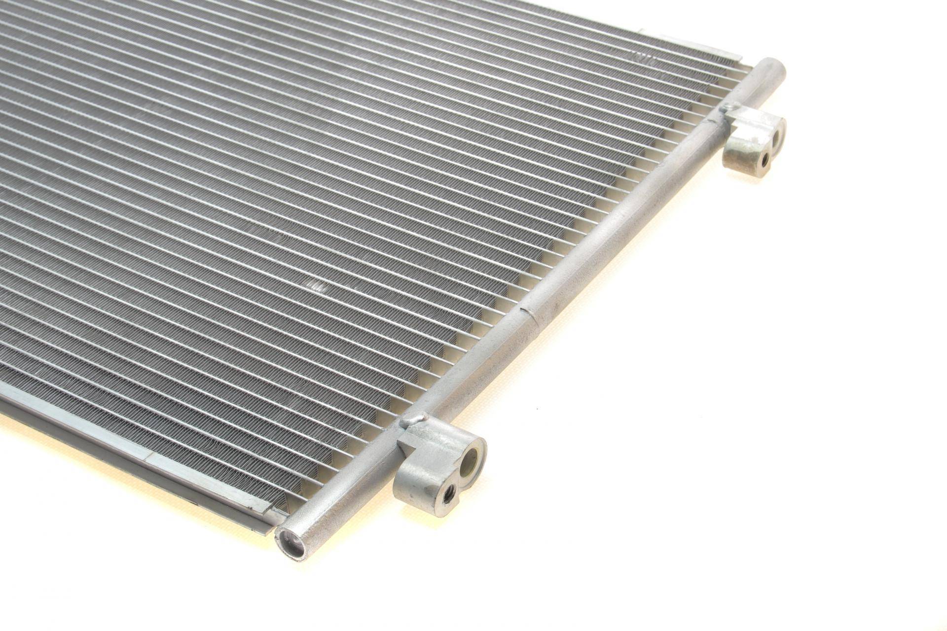 Радіатор кондиціонера (з осушувачем) Opel Astra K 1.4 15-