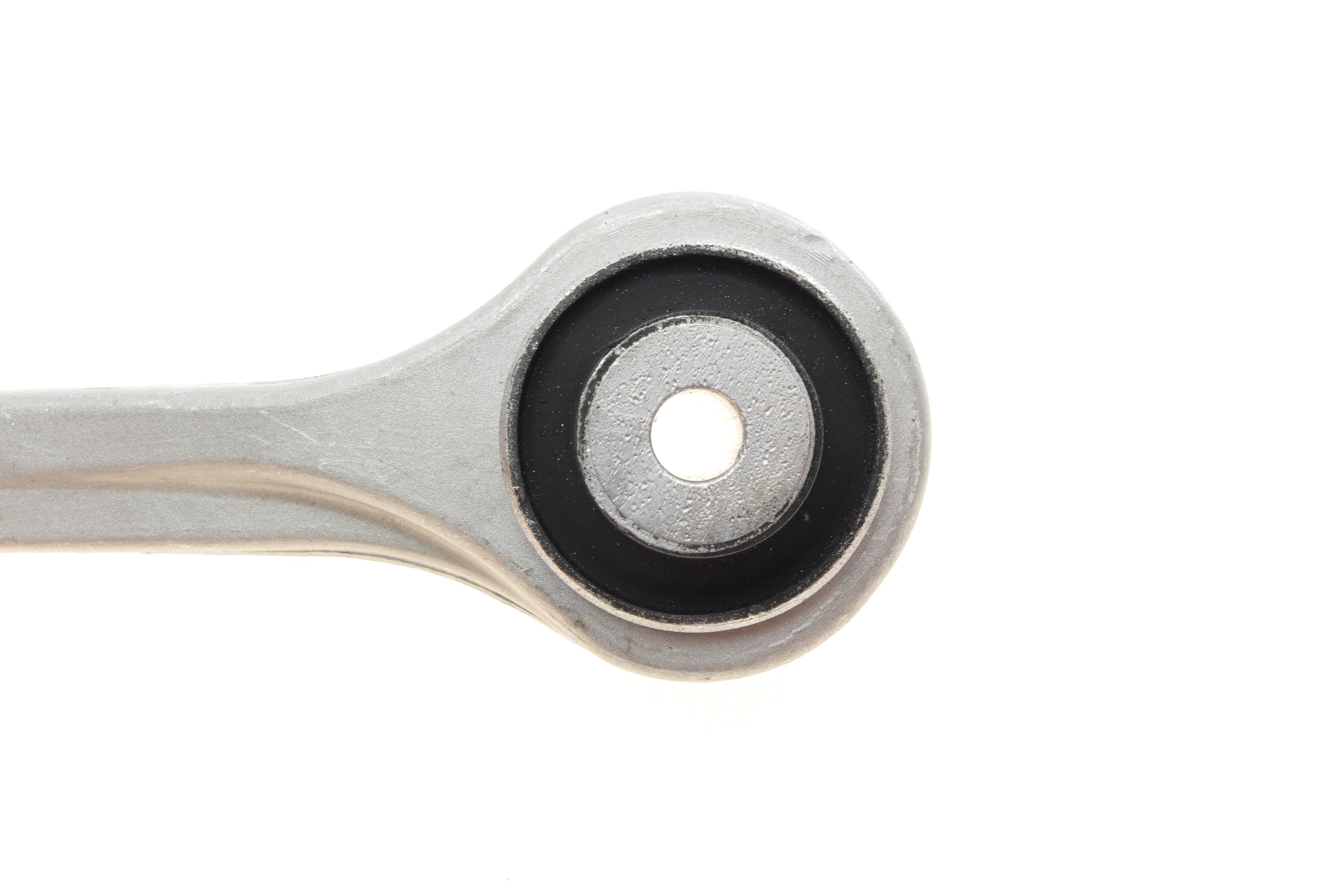 Важіль підвіски (передній/зверху/ззаду) (R) Audi A4/A5 15-