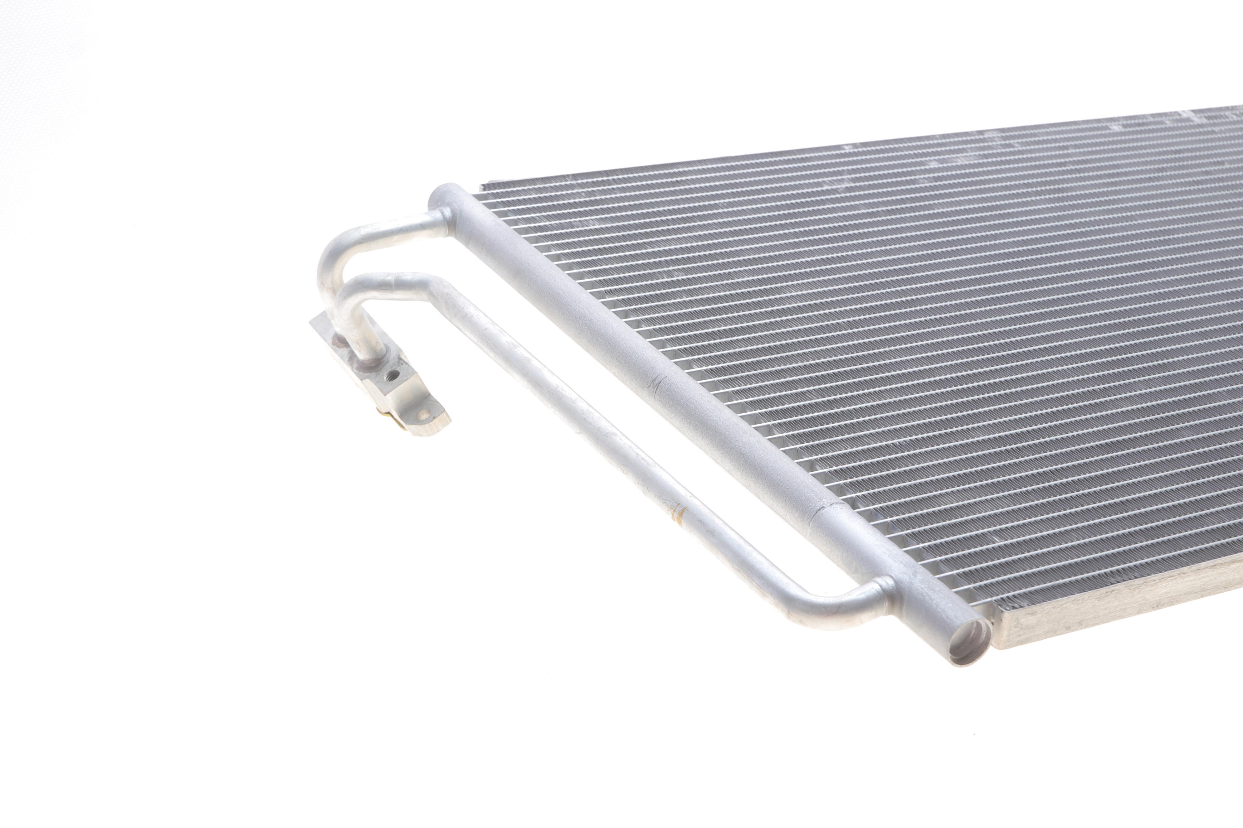 Радіатор кондиціонера (з осушувачем) BMW X5 (E53) 3.0-4.8i/3.0d 00-06 M54/M62