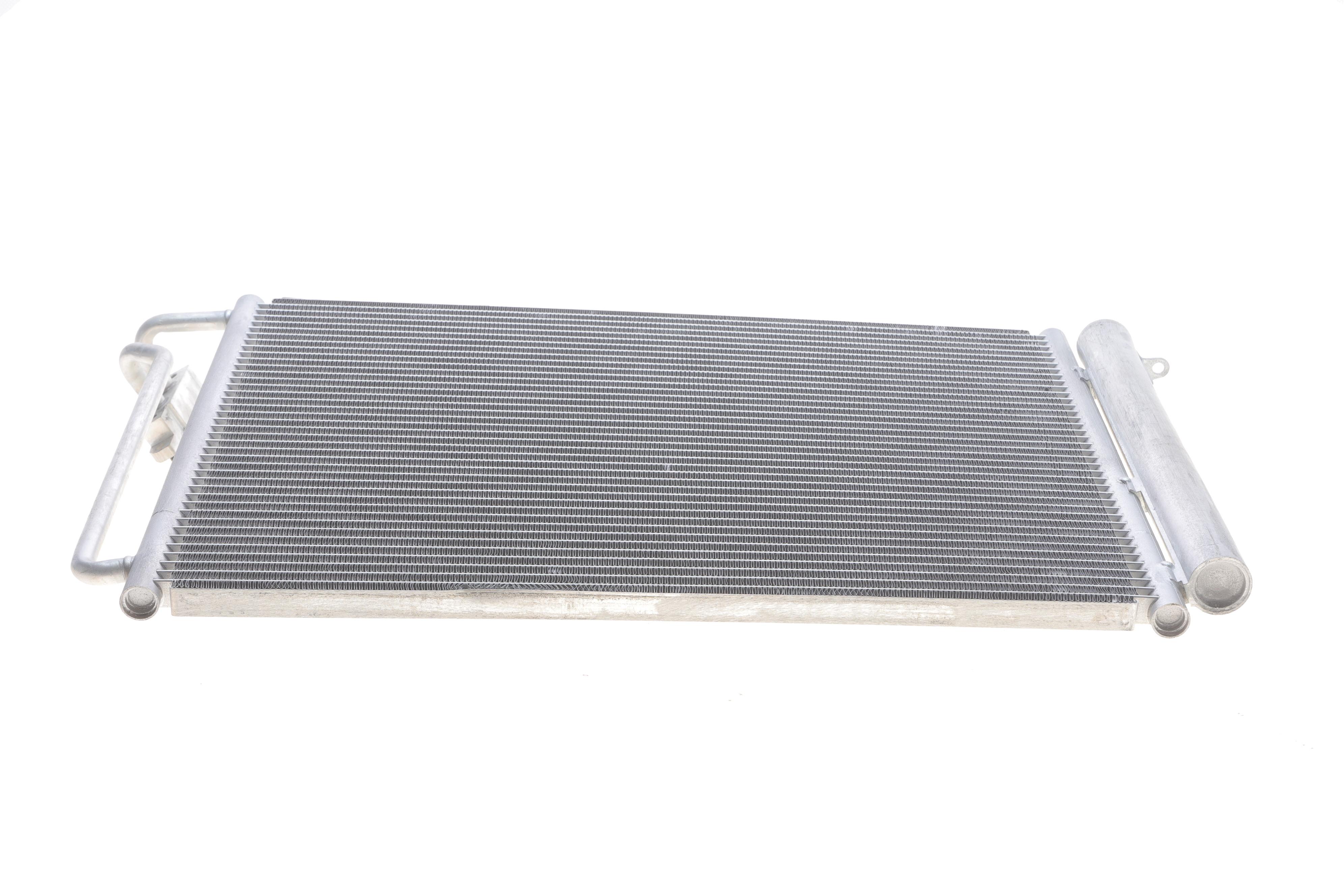 Радіатор кондиціонера (з осушувачем) BMW X5 (E53) 3.0-4.8i/3.0d 00-06 M54/M62