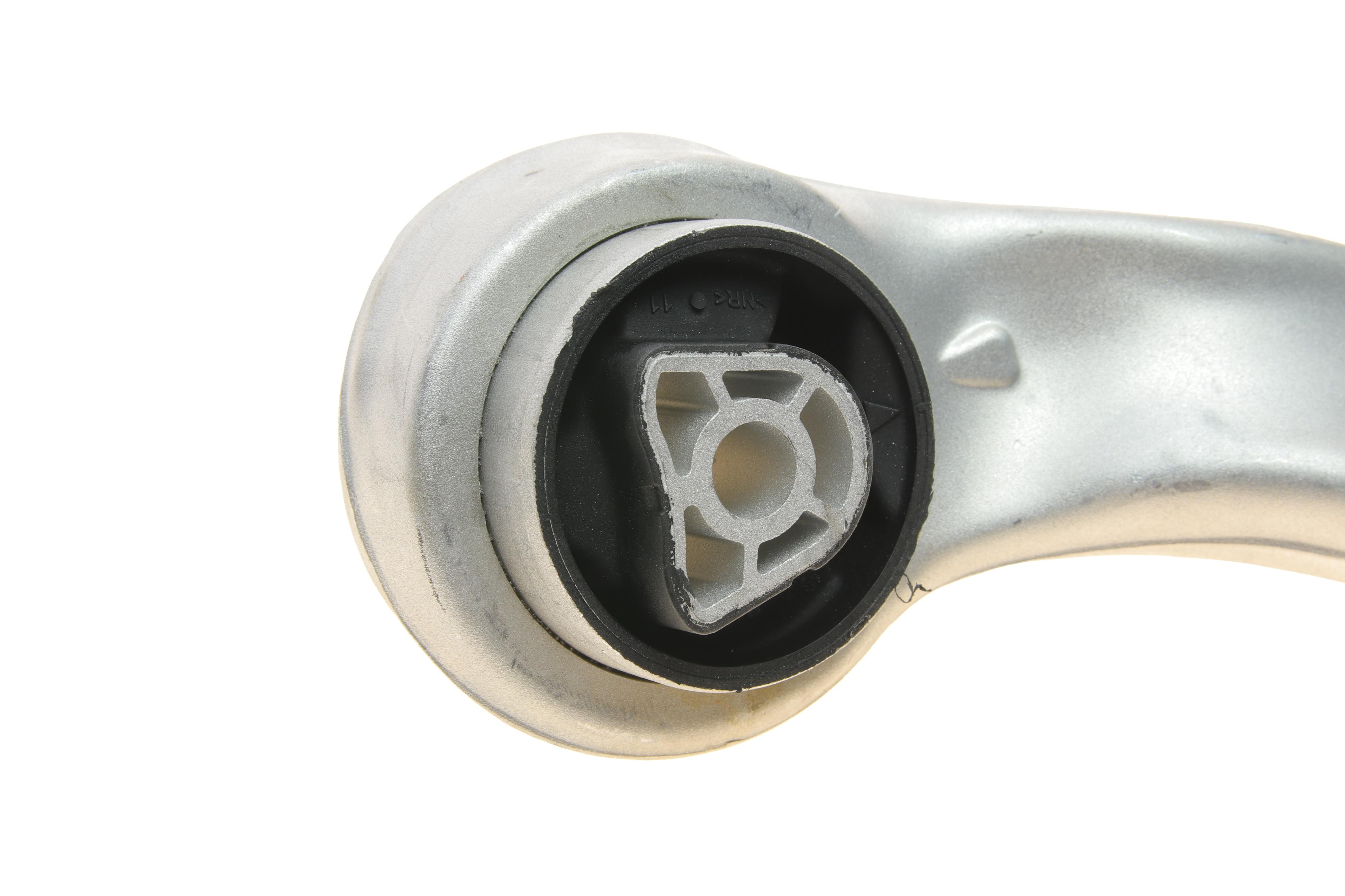 Важіль підвіски (передній/знизу/спереду/зовнішній) (L) BMW 5 (G30/F90/G31) 1.6-3.0D 16- B46/B47/B48