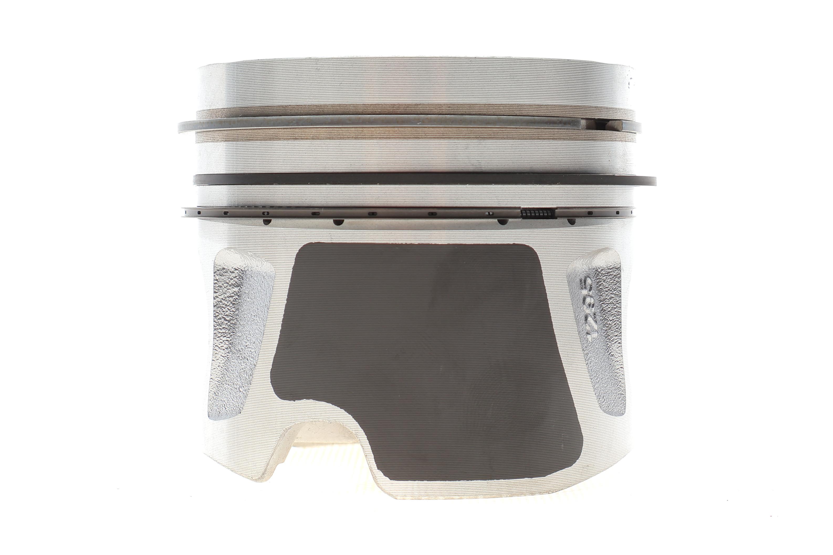 Поршень MB Sprinter OM651 2.2CDI 09- (83.50mm/+0.5) (медн. втулки)