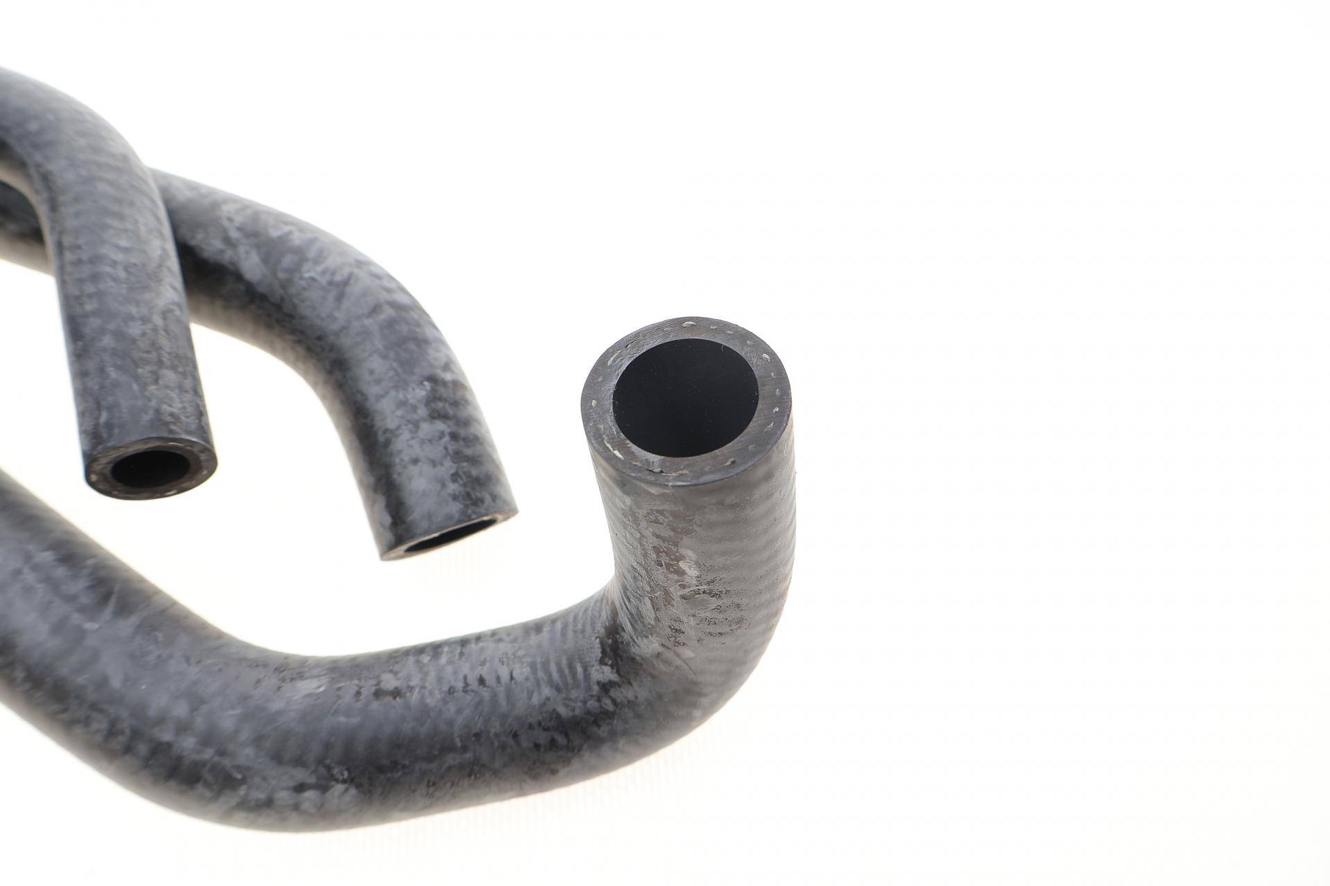 Патрубок радіатора пічки Renault Clio II/Kangoo 1.4/1.6 97- (к-кт в зборі)