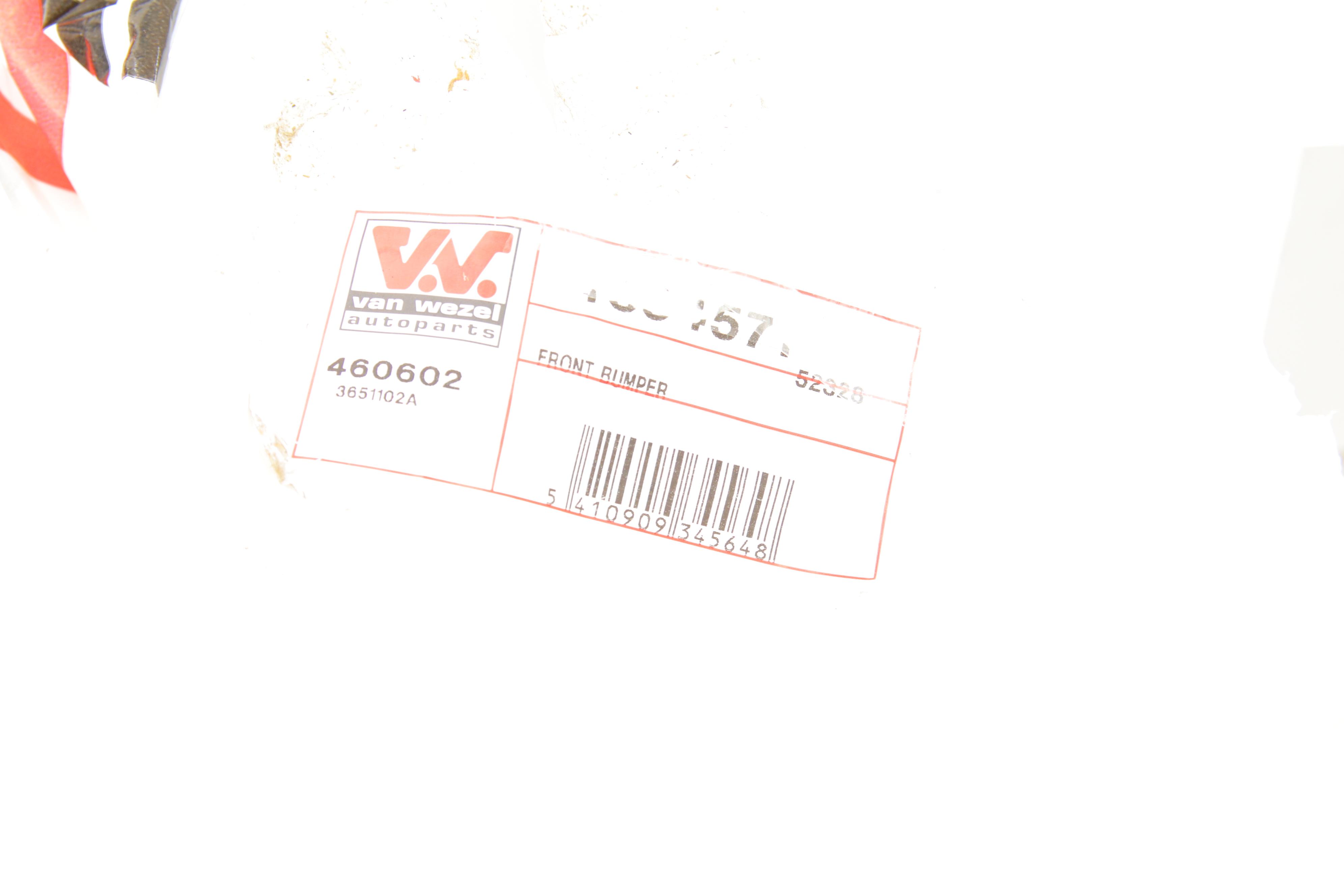 Бампер (передний) Renault Trafic 01- (с отверстиями для противотуманных фар)